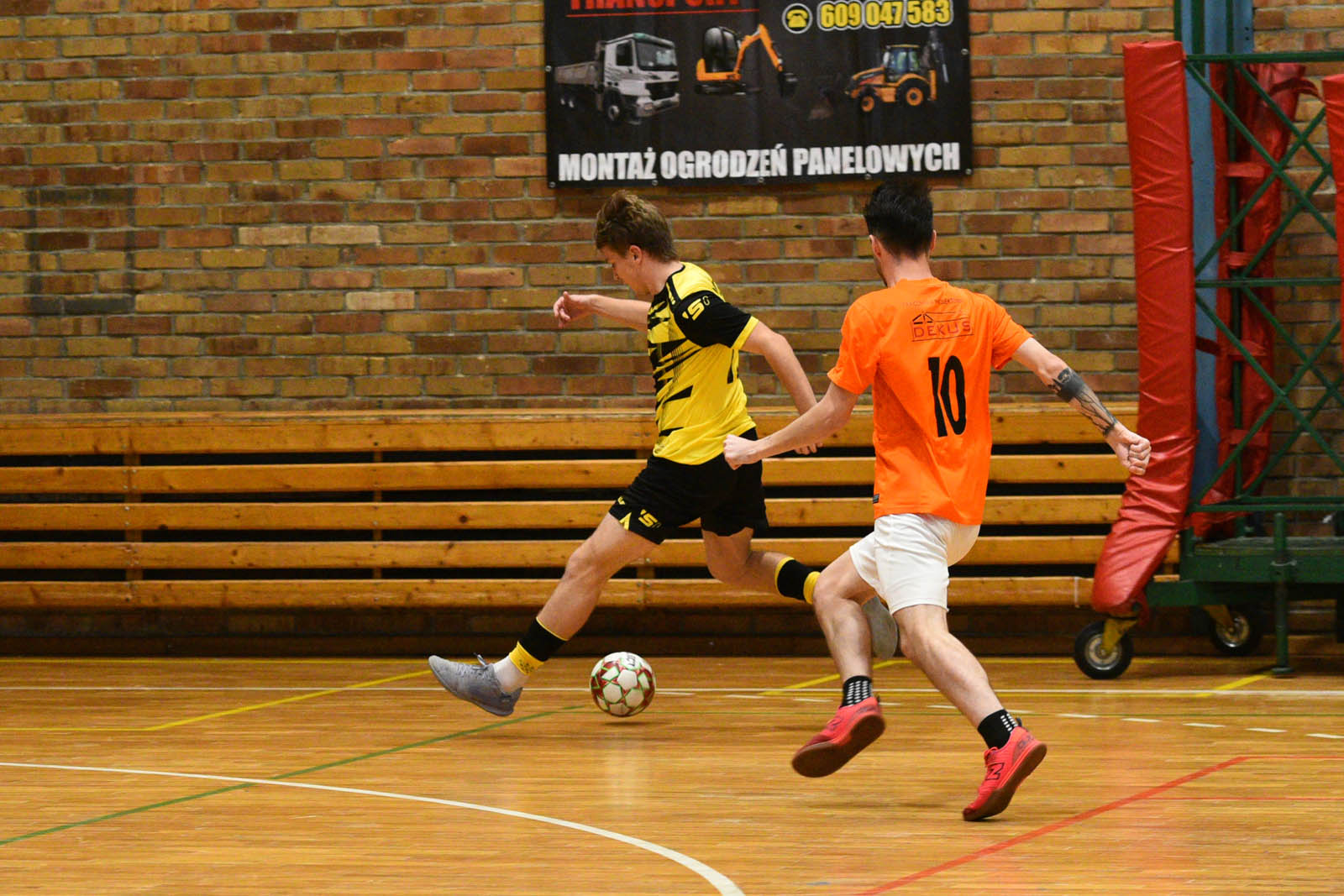 LLH: W meczu otwarcia Białe Sady pokonały Rehabilitację 4:3