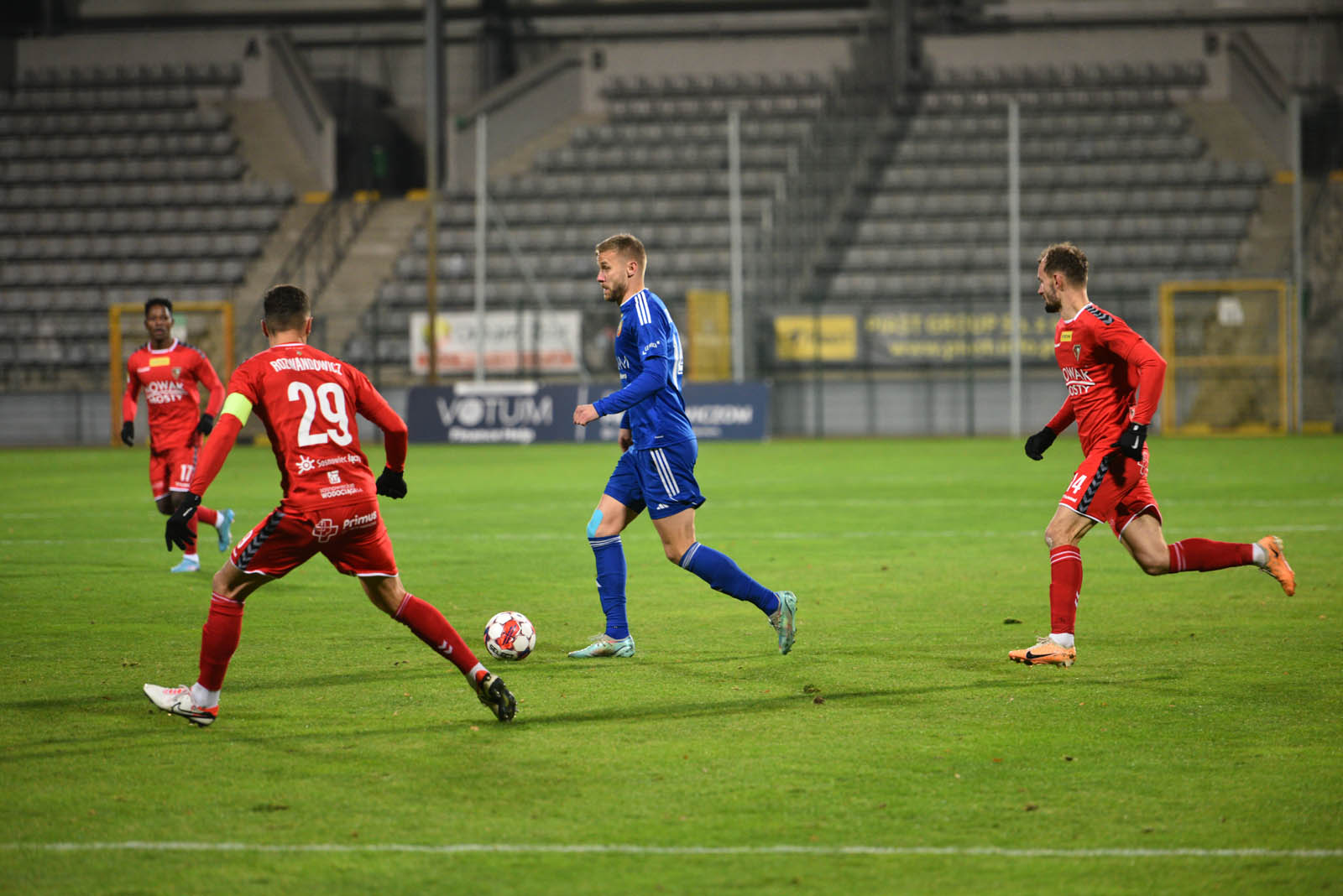 Miedź Legnica pokonała pewnie drużynę Zagłębia Sosnowiec