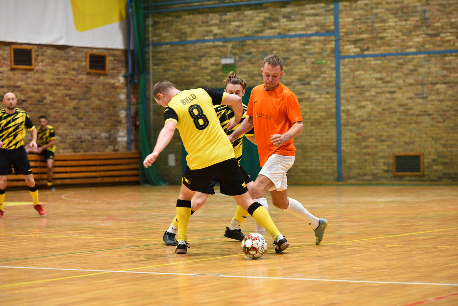 LLH: W meczu otwarcia Białe Sady pokonały Rehabilitację 4:3