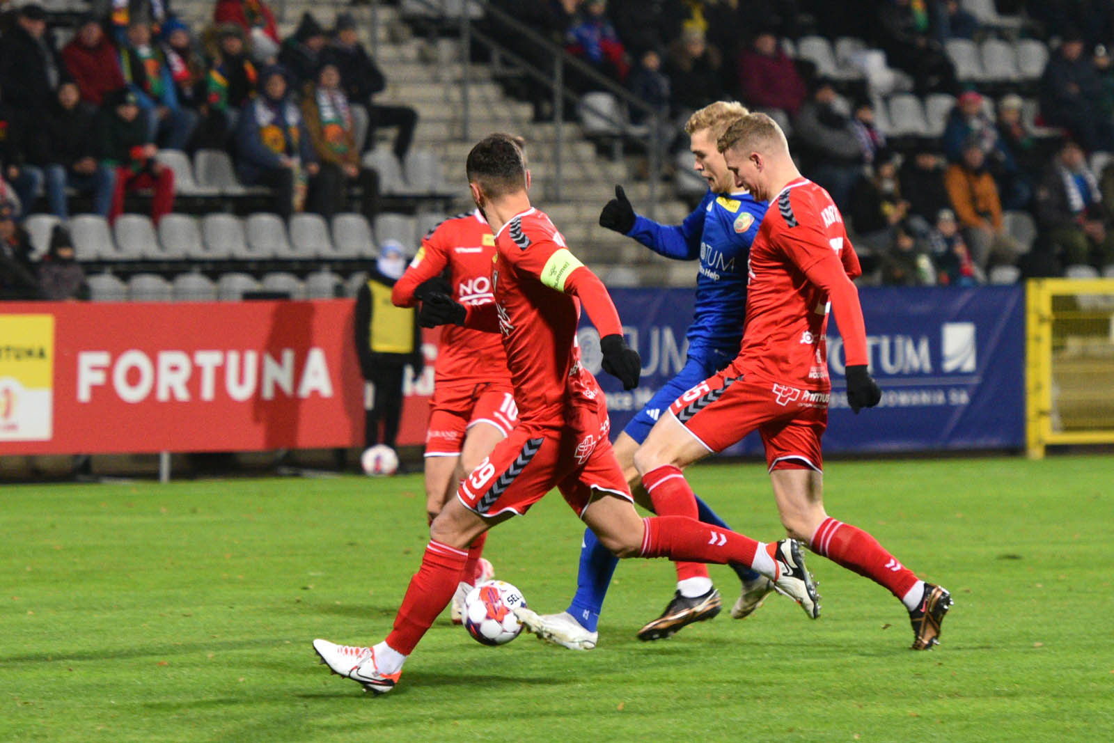 Miedź Legnica pokonała pewnie drużynę Zagłębia Sosnowiec