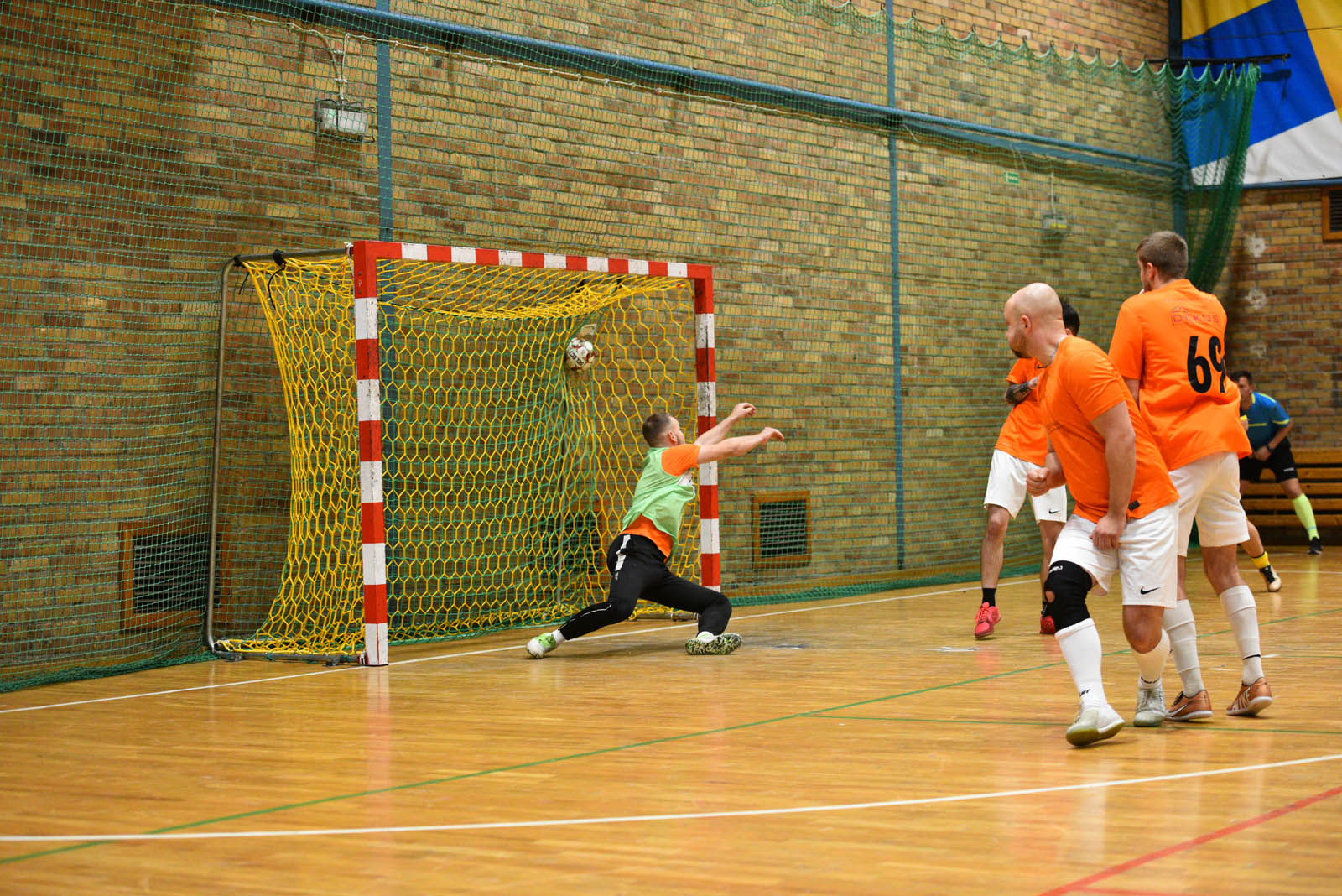 LLH: W meczu otwarcia Białe Sady pokonały Rehabilitację 4:3