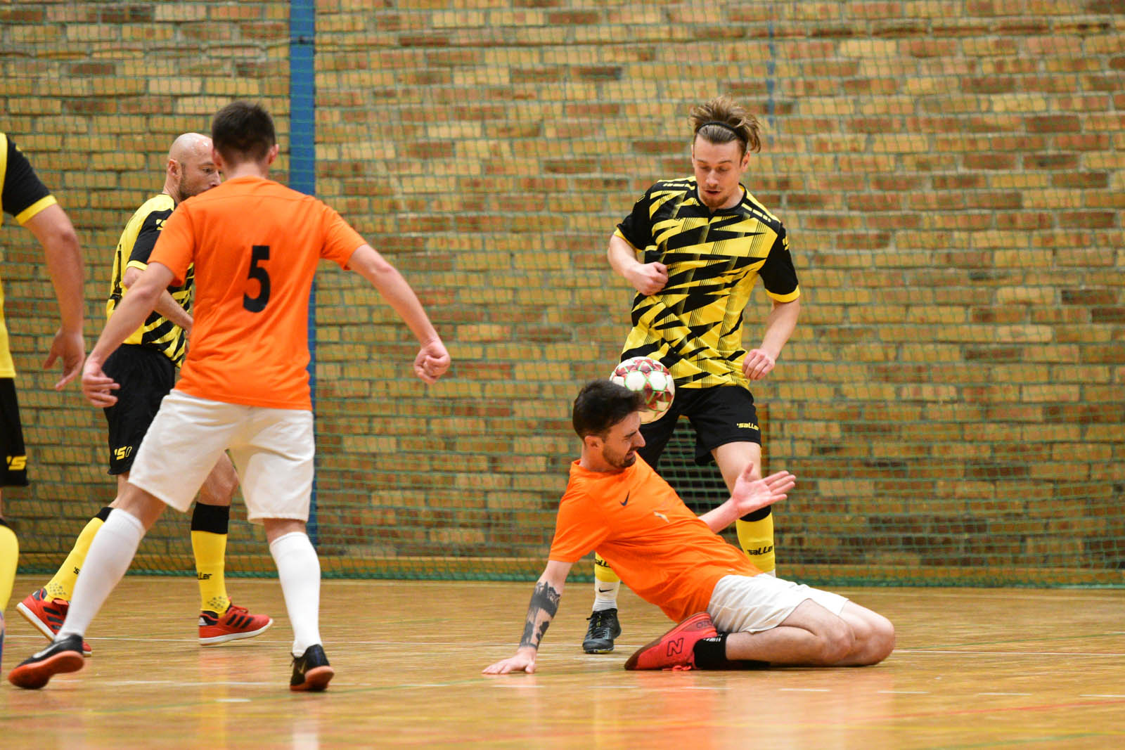 LLH: W meczu otwarcia Białe Sady pokonały Rehabilitację 4:3