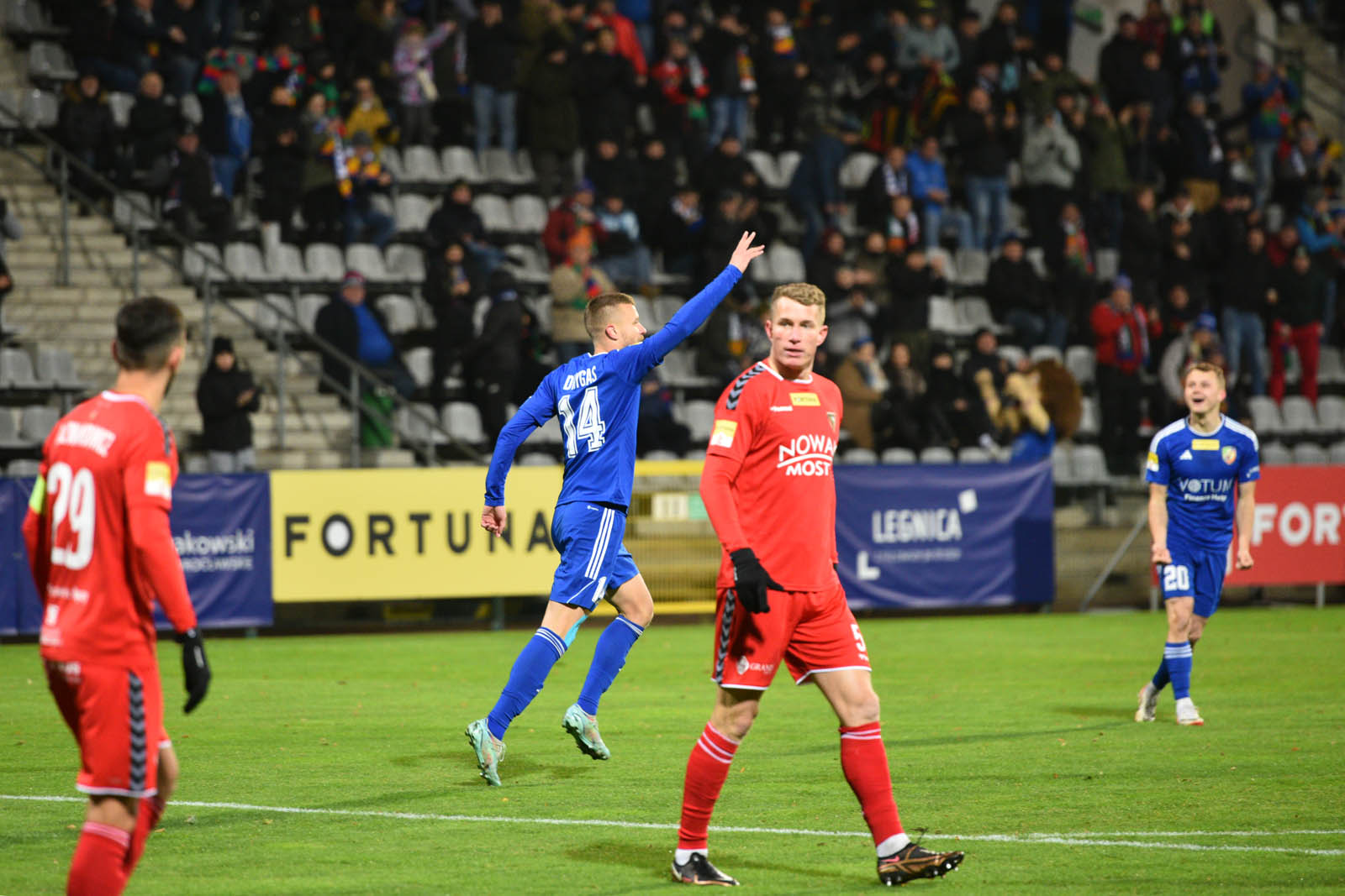 Miedź Legnica pokonała pewnie drużynę Zagłębia Sosnowiec