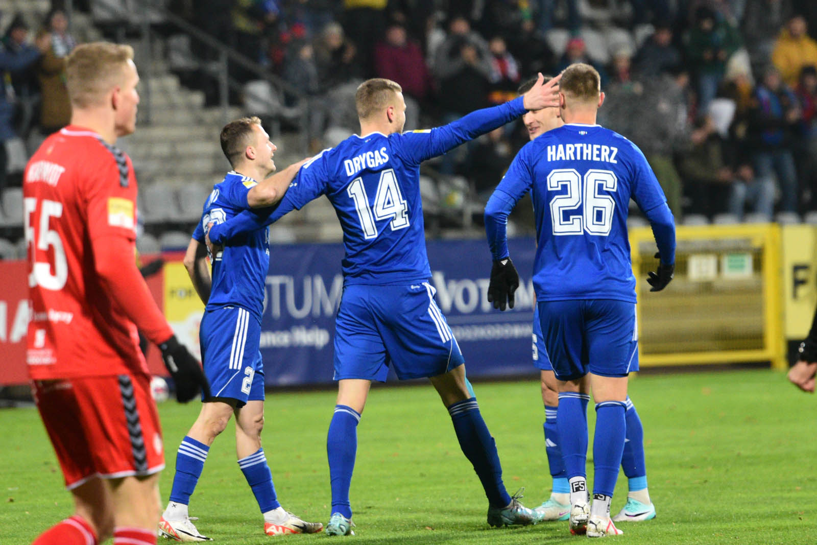 Miedź Legnica pokonała pewnie drużynę Zagłębia Sosnowiec