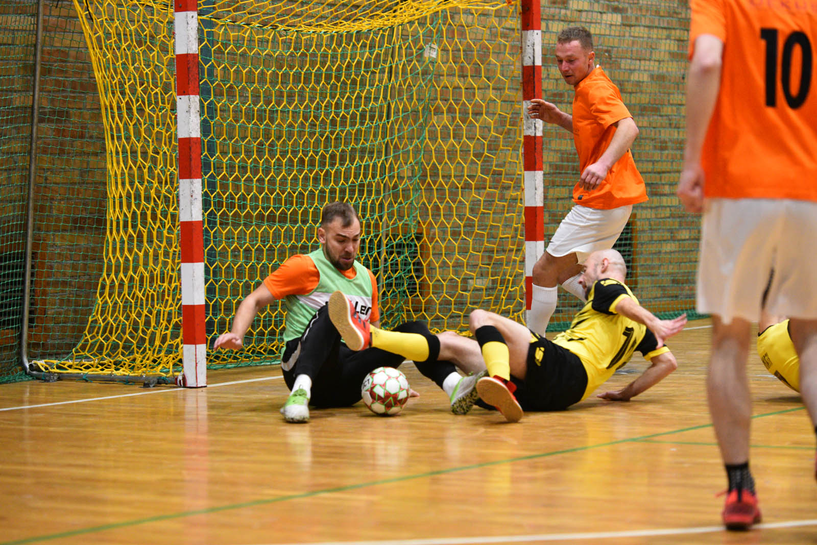 LLH: W meczu otwarcia Białe Sady pokonały Rehabilitację 4:3