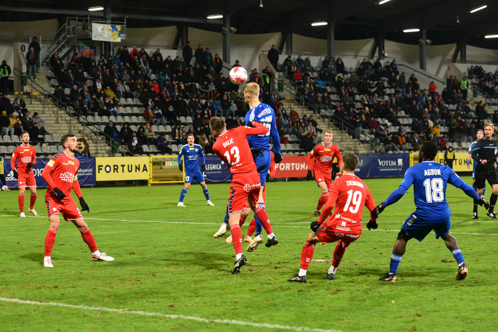 Miedź Legnica pokonała pewnie drużynę Zagłębia Sosnowiec