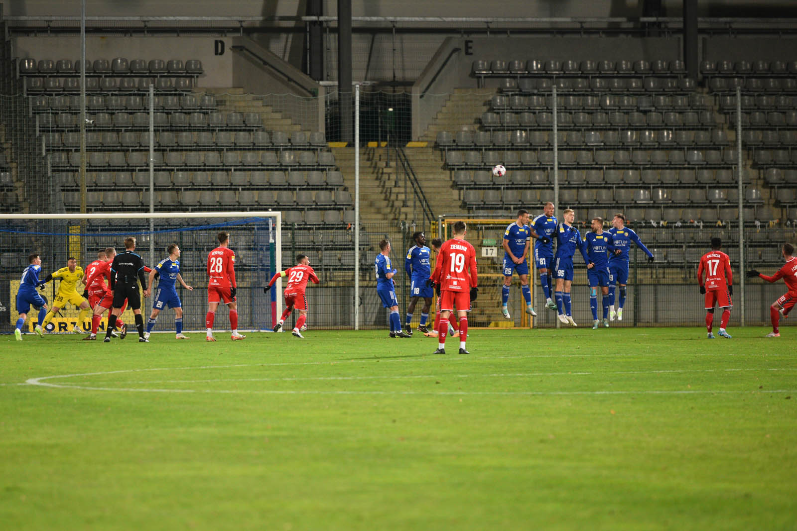 Miedź Legnica pokonała pewnie drużynę Zagłębia Sosnowiec