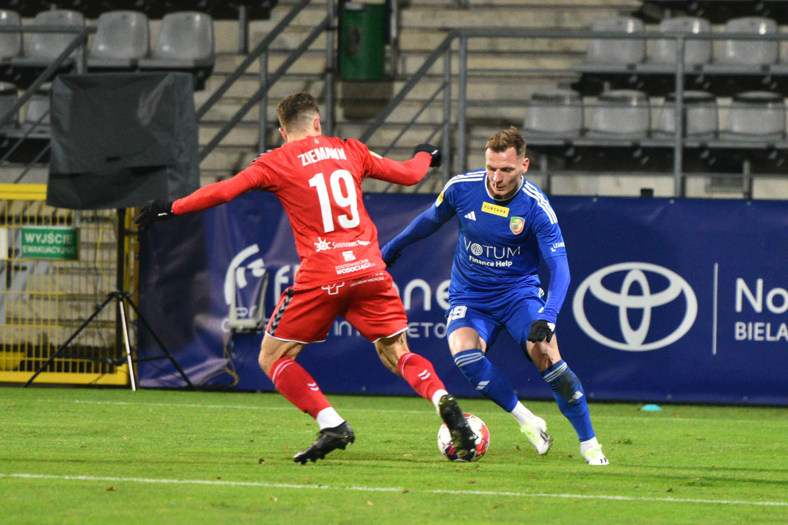 Miedź Legnica pokonała pewnie drużynę Zagłębia Sosnowiec