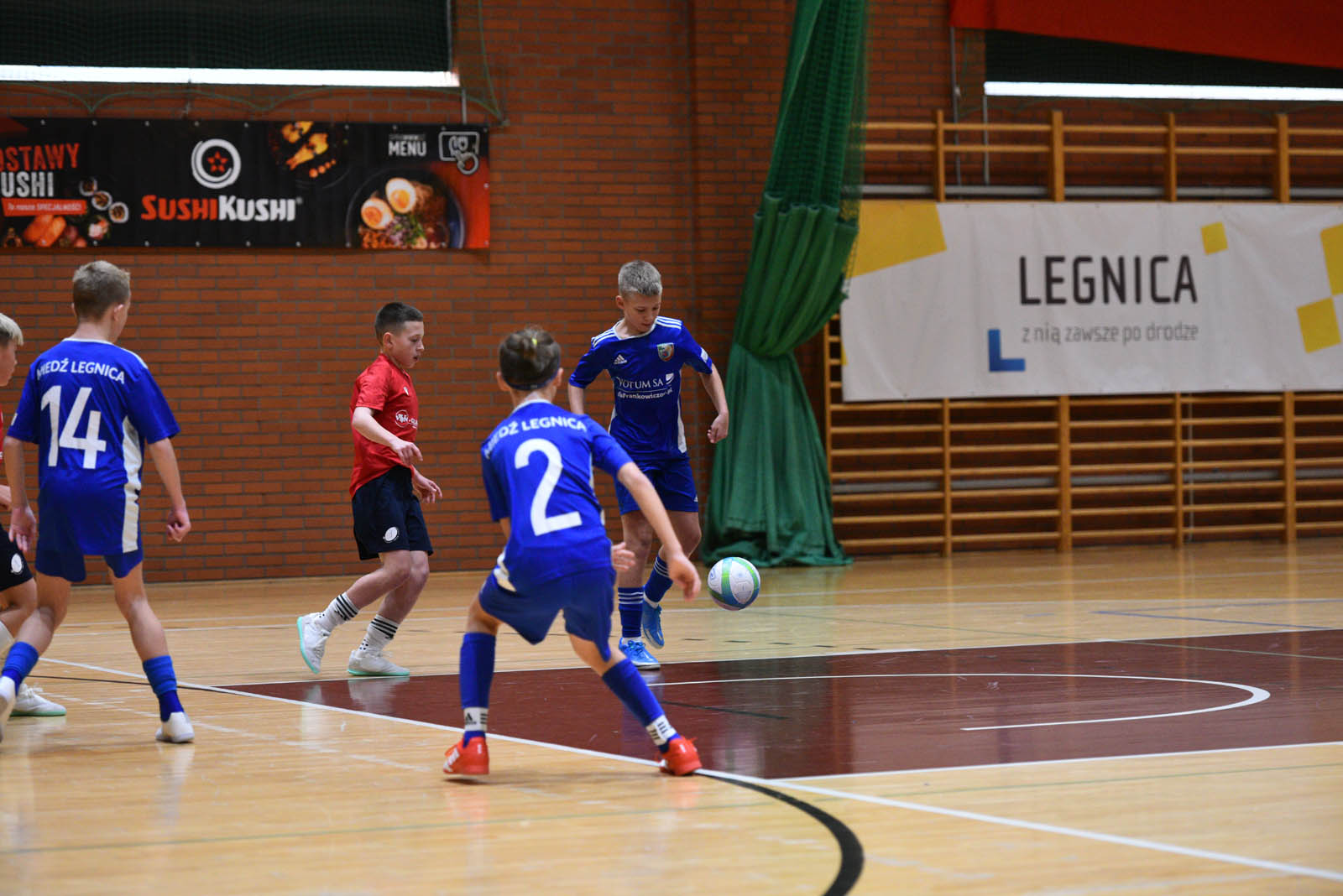 Miedź Legnica triumfuje w tegorocznym Turnieju Mikołajkowym