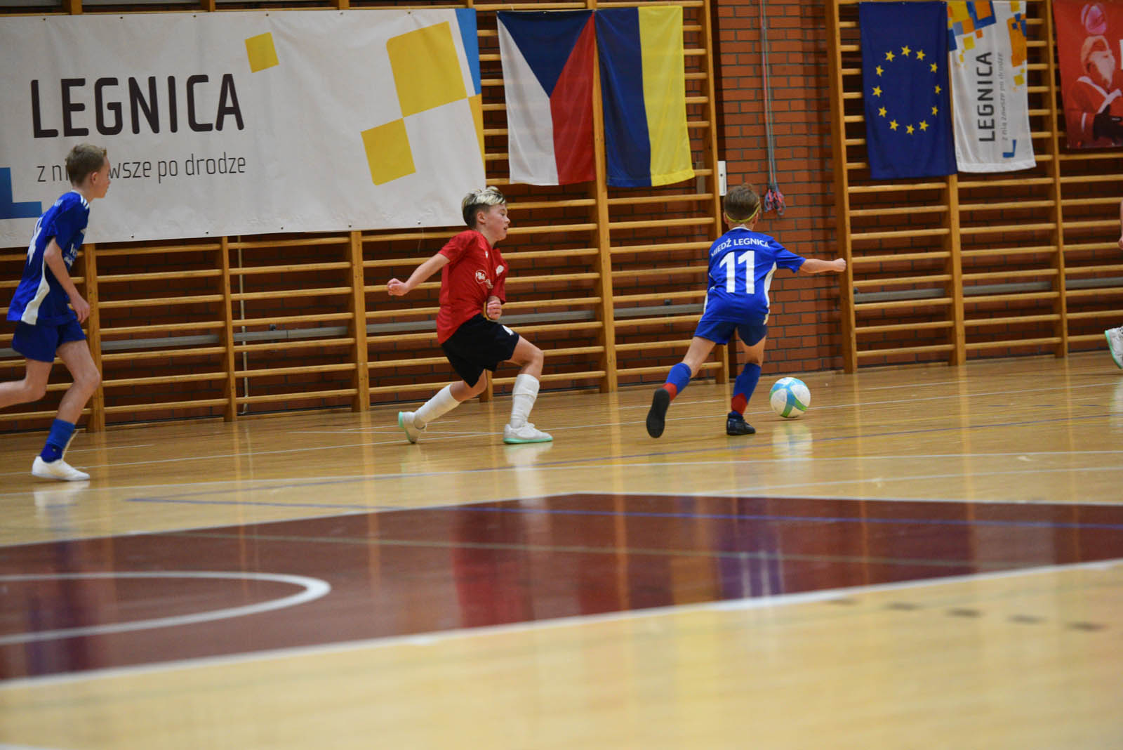 Miedź Legnica triumfuje w tegorocznym Turnieju Mikołajkowym