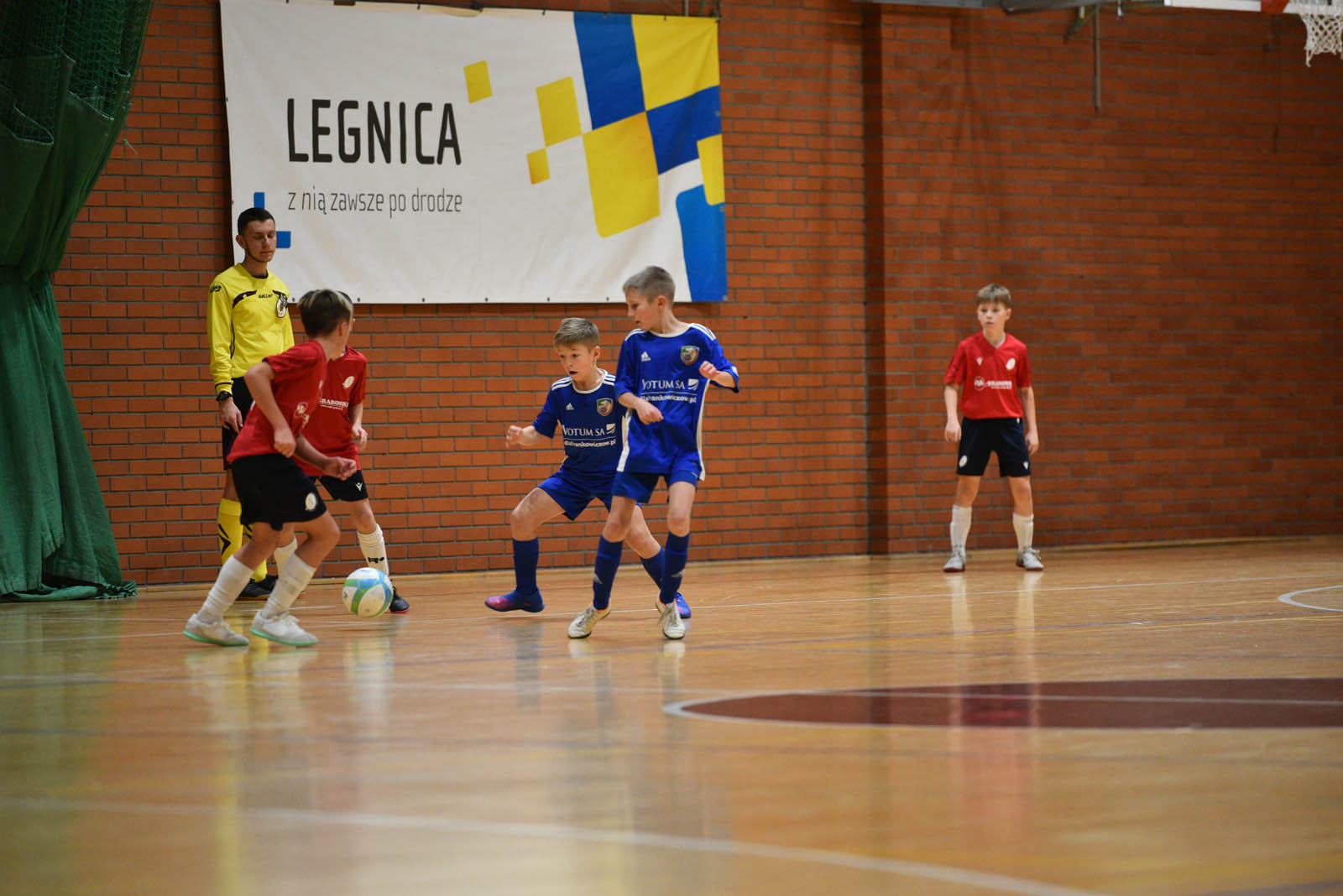 Miedź Legnica triumfuje w tegorocznym Turnieju Mikołajkowym