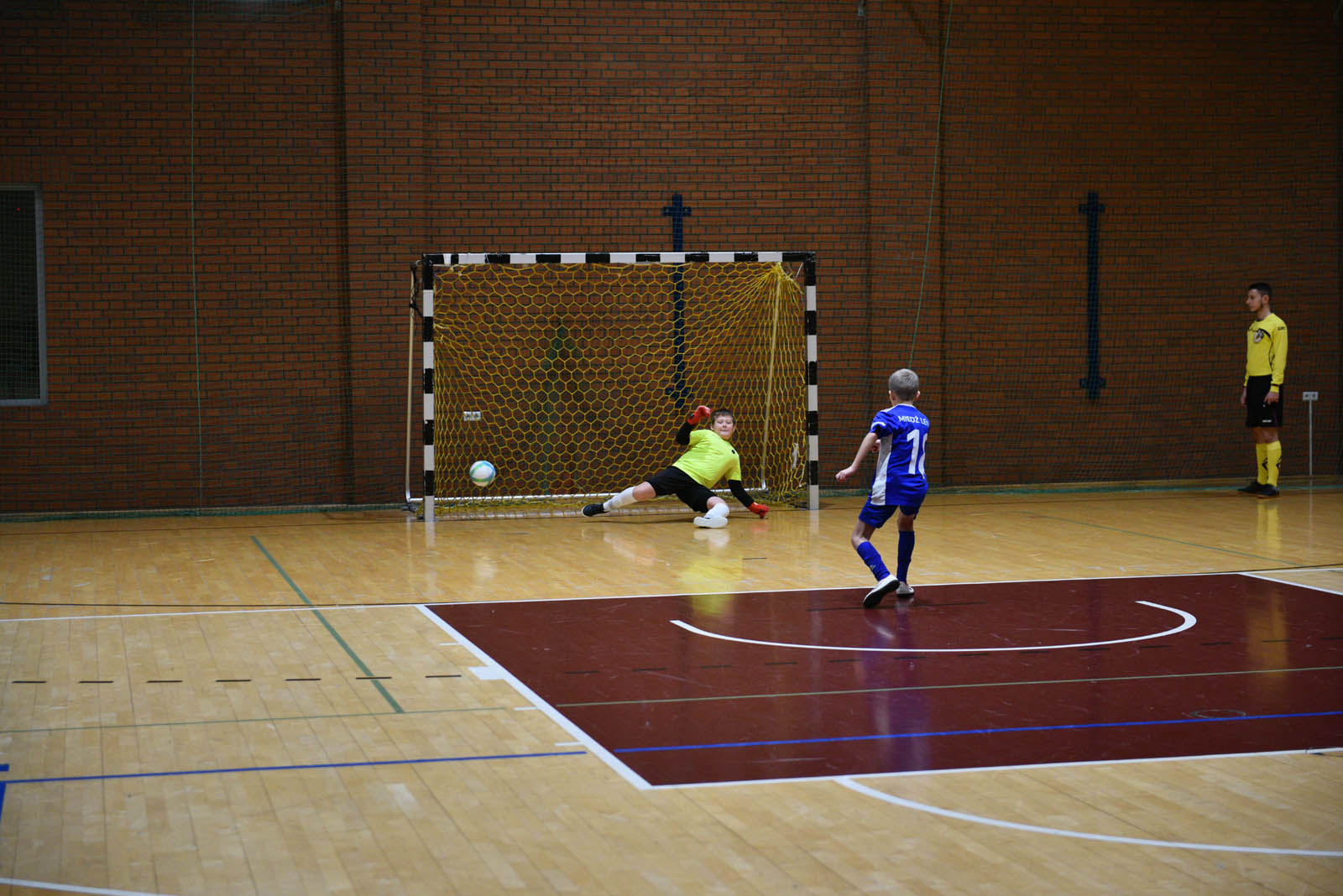Miedź Legnica triumfuje w tegorocznym Turnieju Mikołajkowym