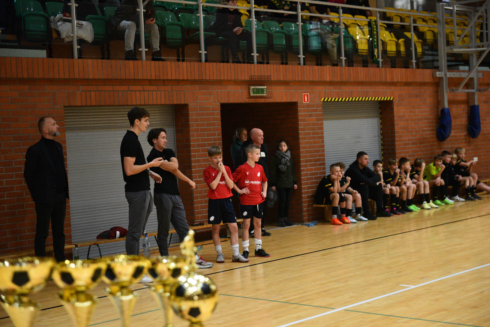 Miedź Legnica triumfuje w tegorocznym Turnieju Mikołajkowym