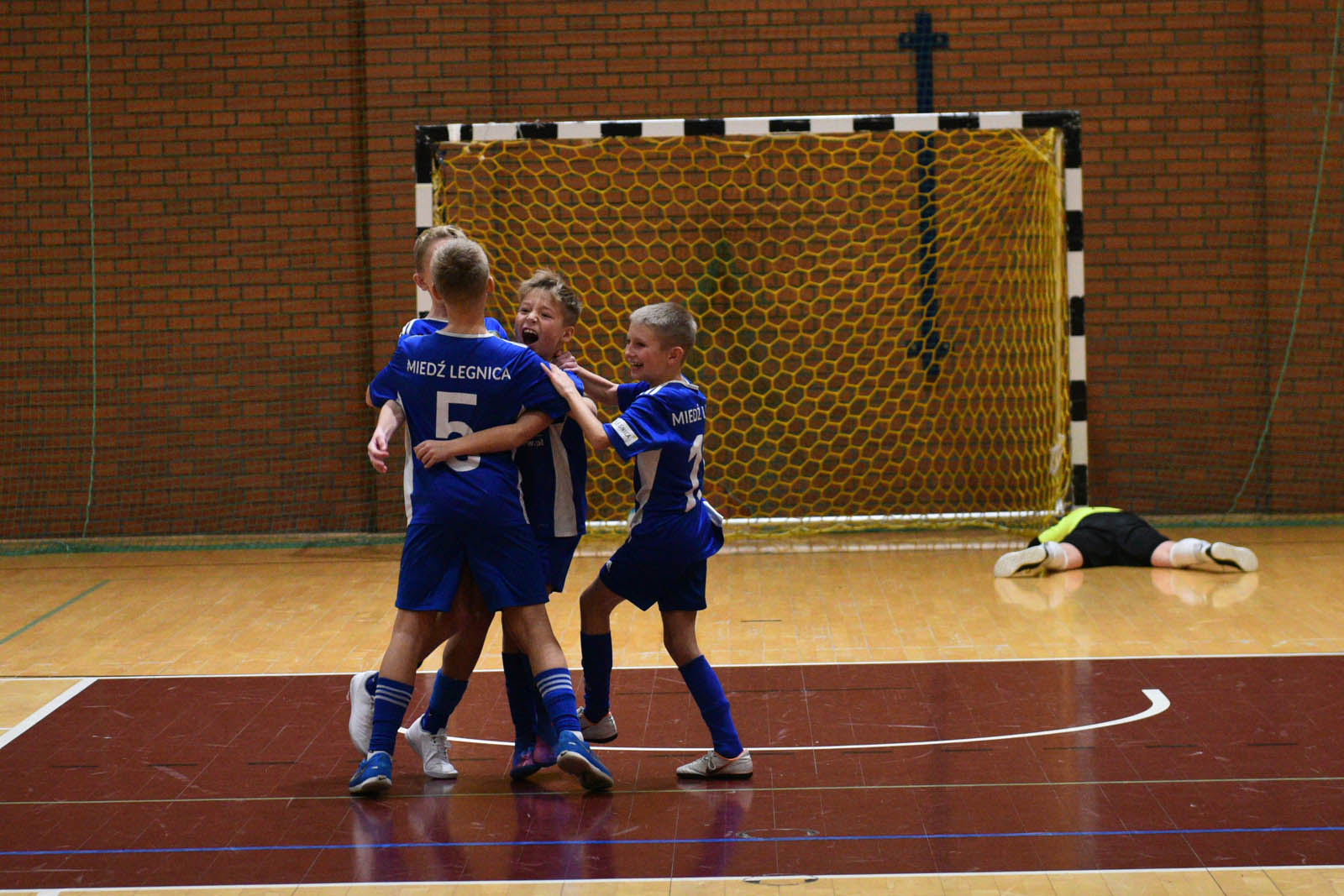 Miedź Legnica triumfuje w tegorocznym Turnieju Mikołajkowym