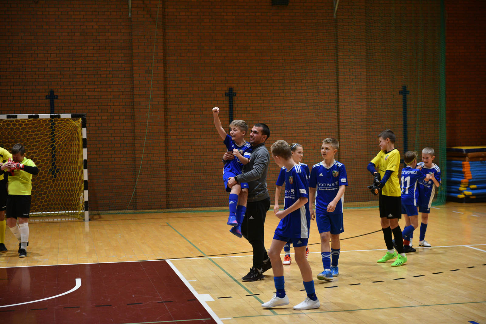 Miedź Legnica triumfuje w tegorocznym Turnieju Mikołajkowym