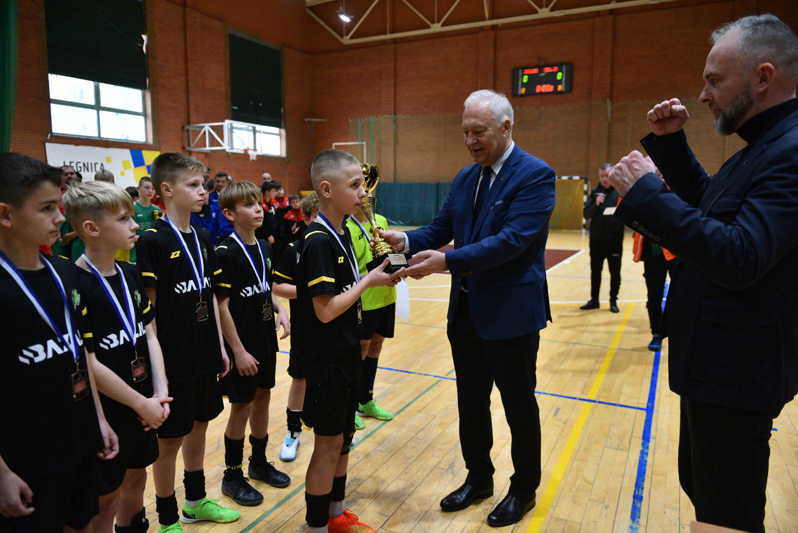 Miedź Legnica triumfuje w tegorocznym Turnieju Mikołajkowym