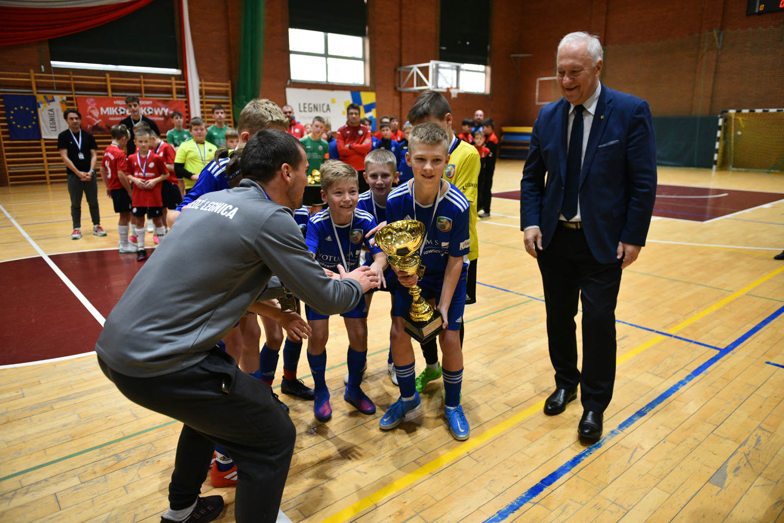 Miedź Legnica triumfuje w tegorocznym Turnieju Mikołajkowym