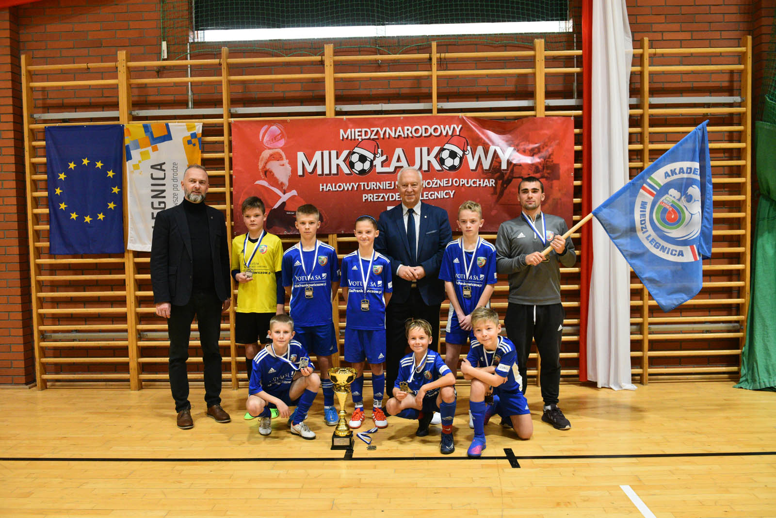 Miedź Legnica triumfuje w tegorocznym Turnieju Mikołajkowym