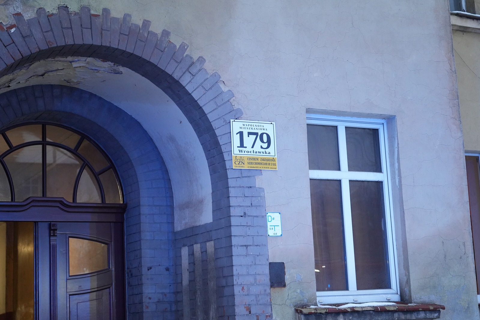 Cofka dymu w kamienicy przy Wrocławskiej. Interwencja straży