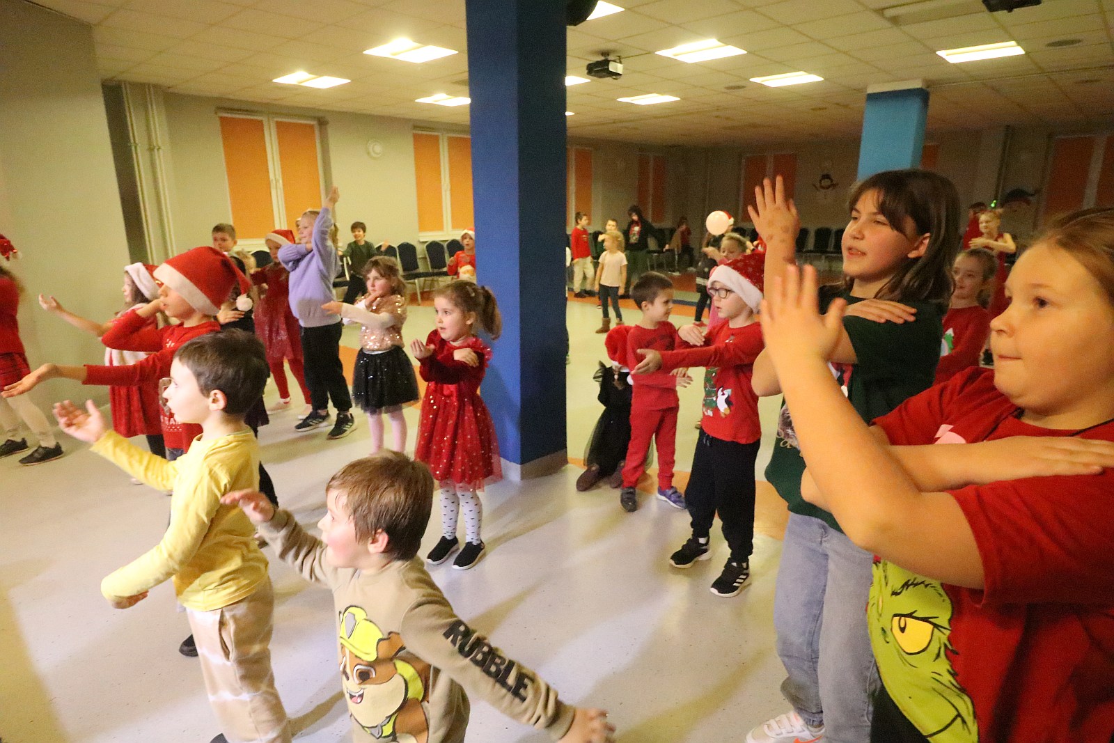 Zabawa mikołajkowa i spotkanie z Mikołajem w SDK „Kopernik”