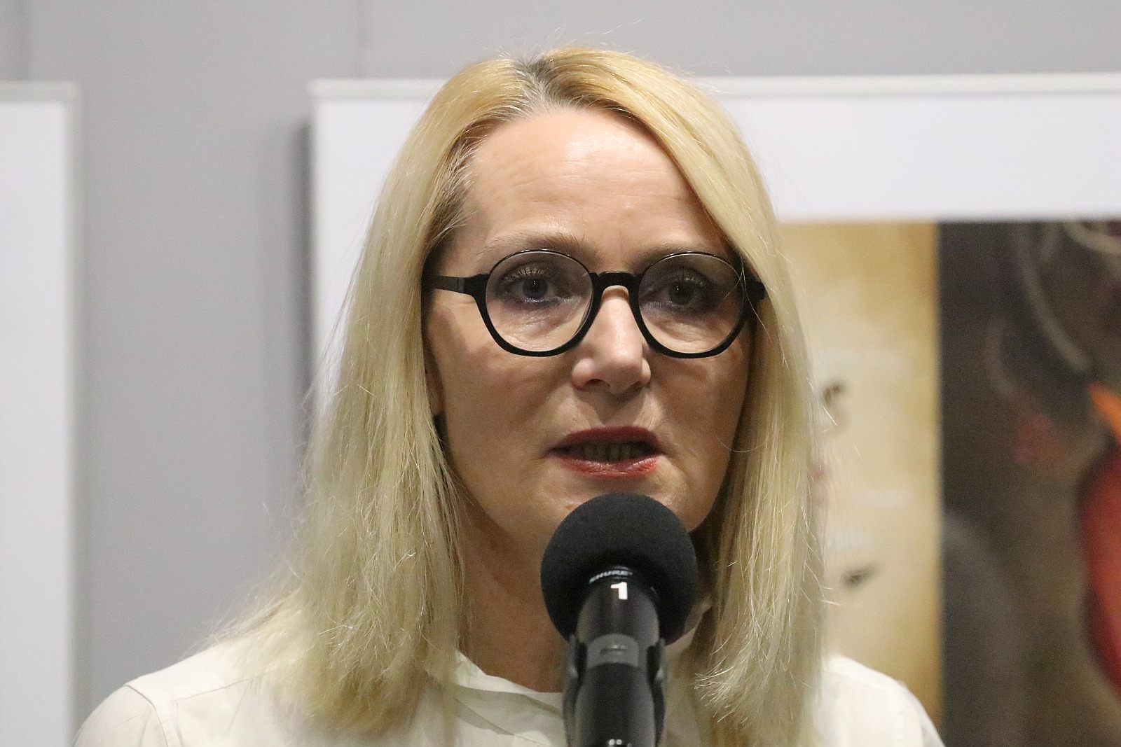 Kalendarz Satyrykonu na 2024 rok trafił do rąk legniczan