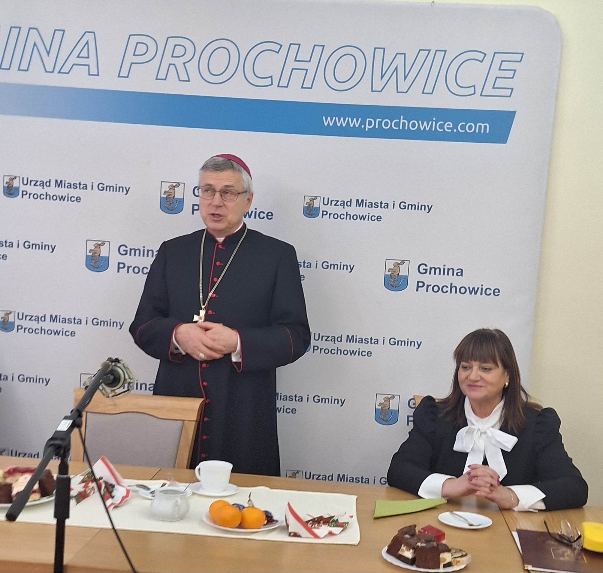 Biskup Andrzej Siemieniewski z wizytą w gminie Prochowice