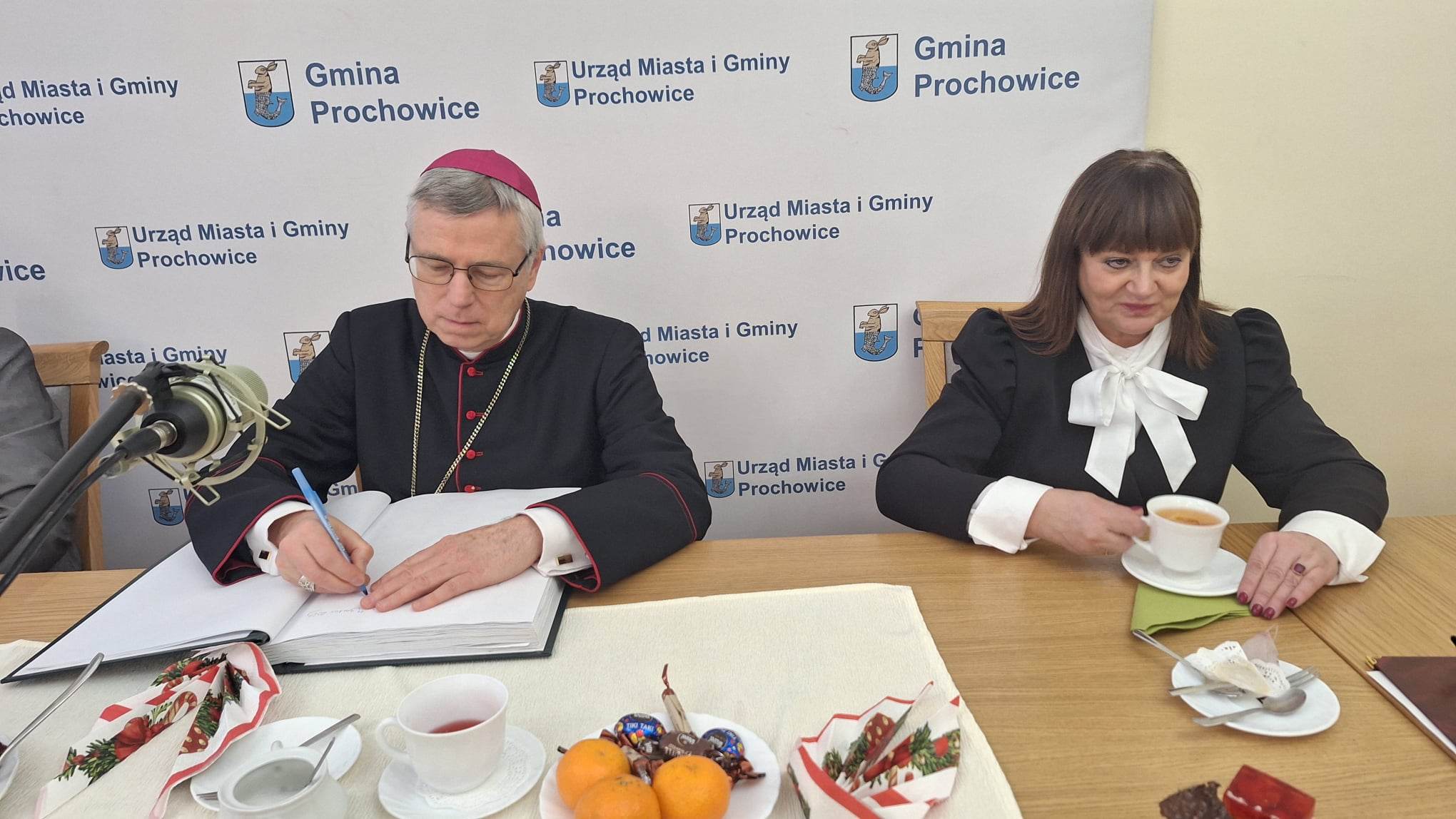 Biskup Andrzej Siemieniewski z wizytą w gminie Prochowice