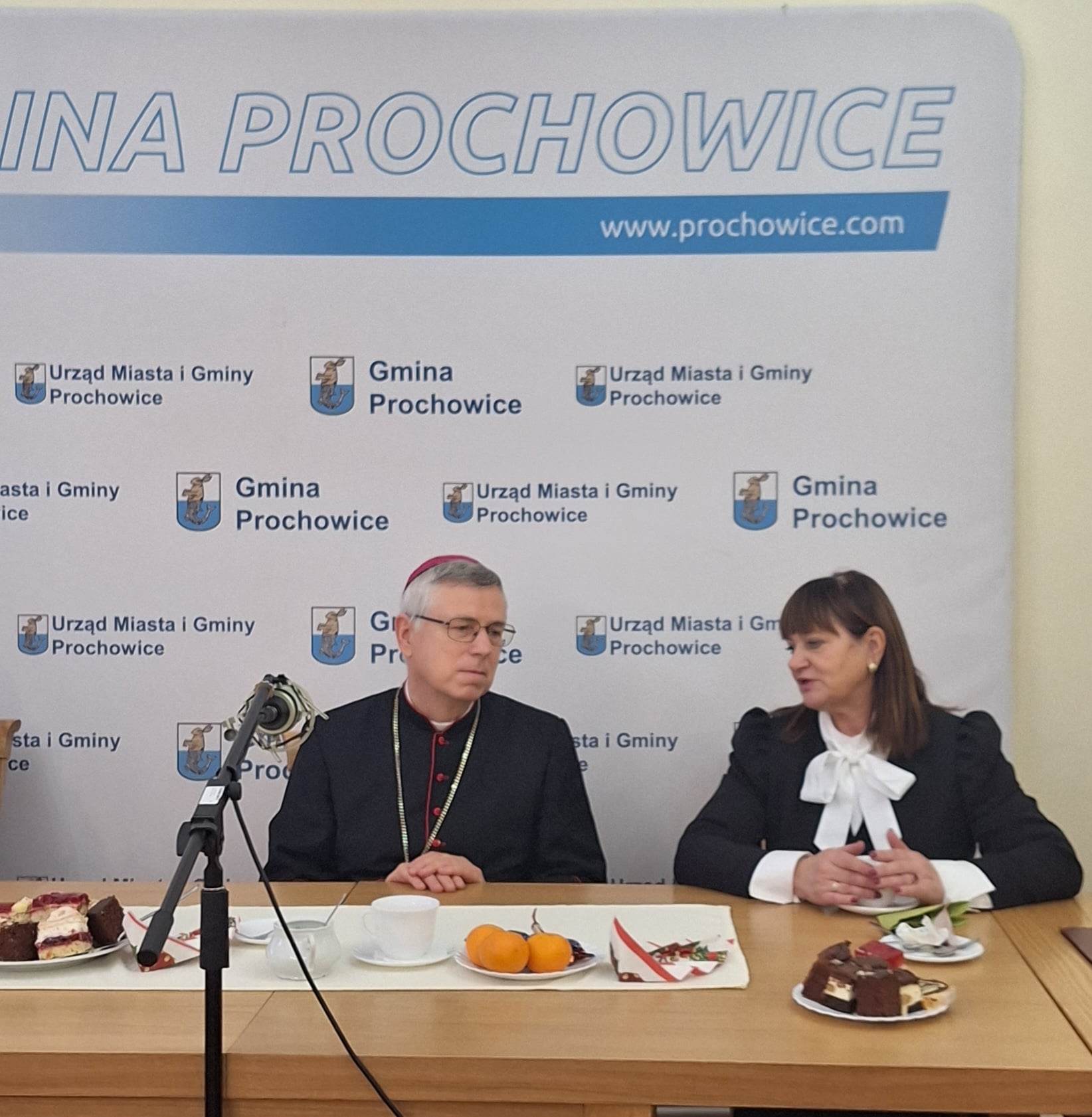 Biskup Andrzej Siemieniewski z wizytą w gminie Prochowice