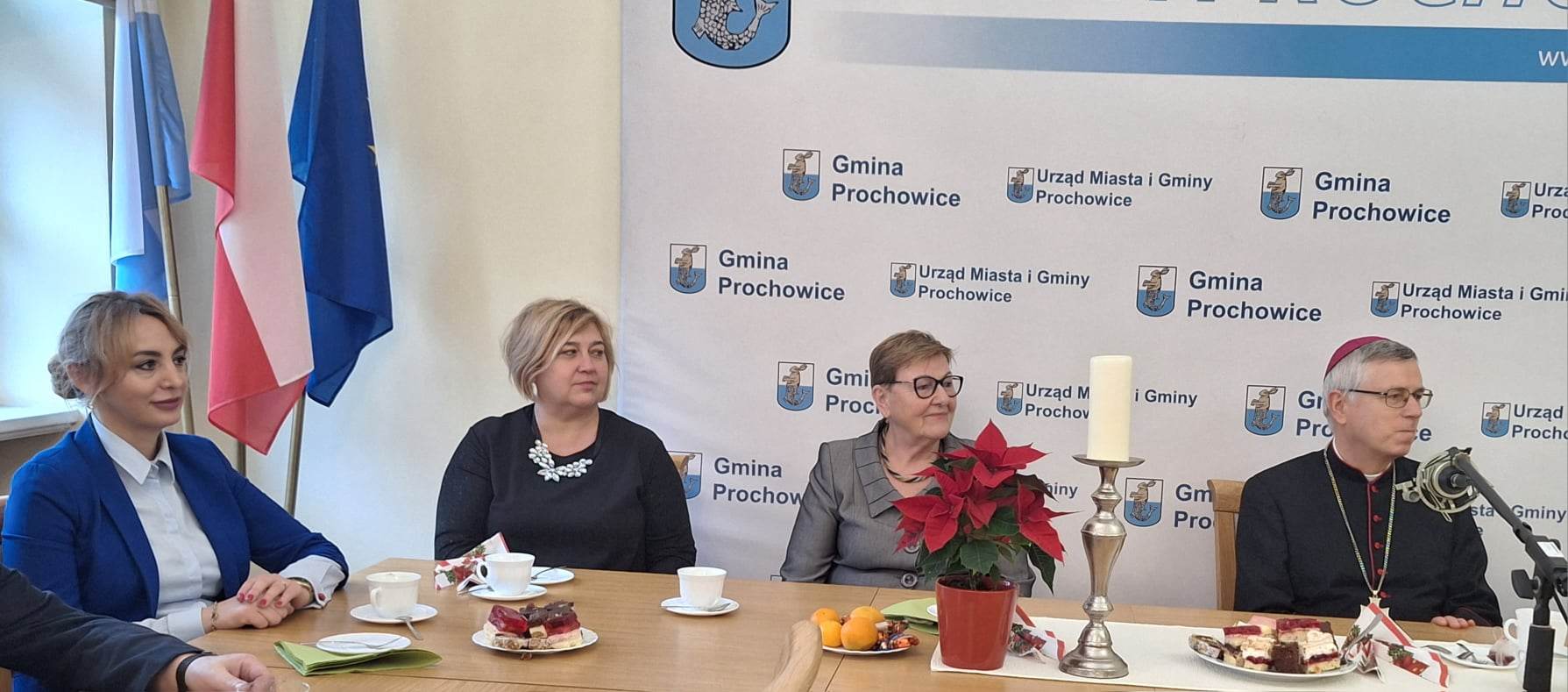 Biskup Andrzej Siemieniewski z wizytą w gminie Prochowice