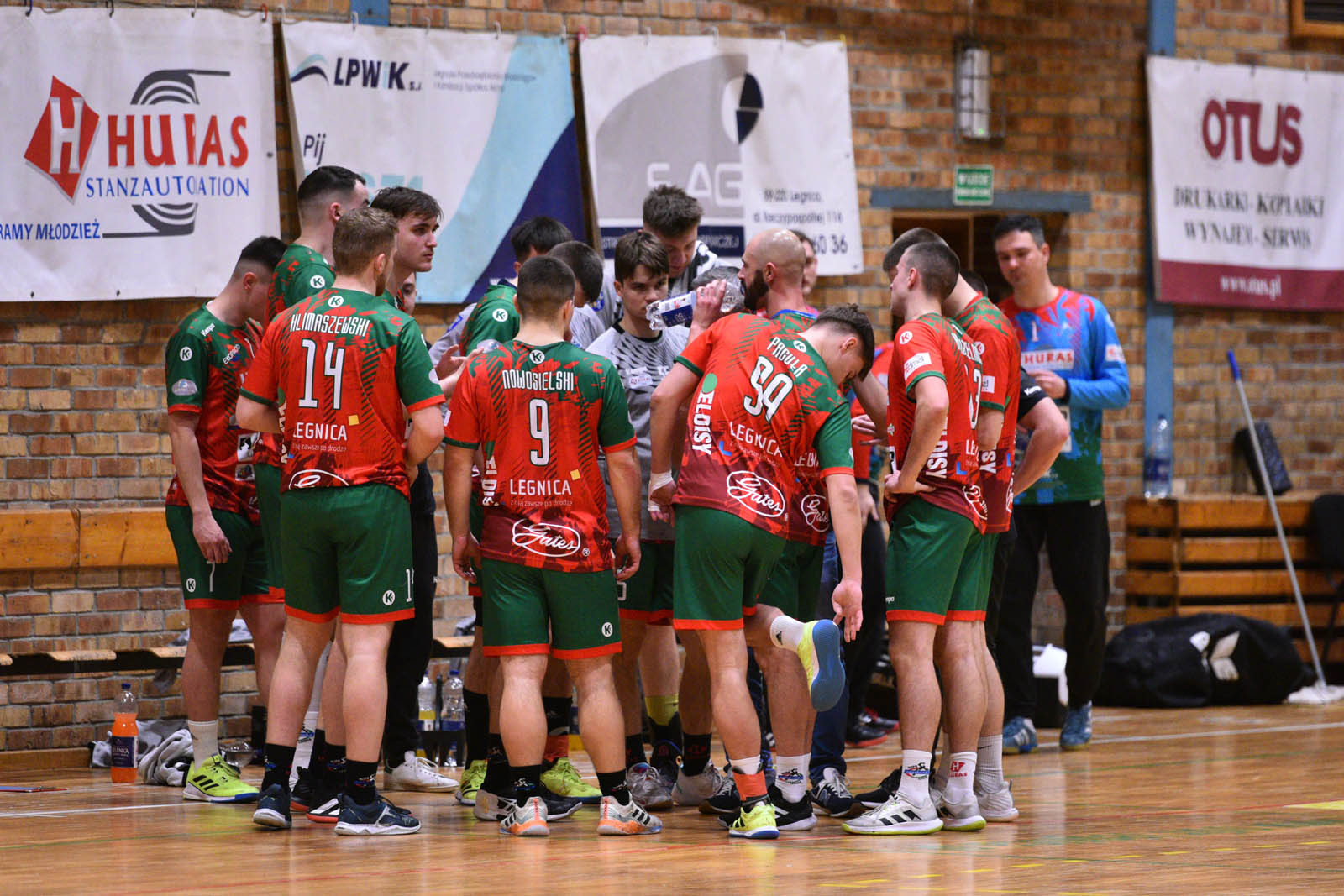 Siódemka Miedź Huras Legnica lepsza o jedną bramkę
