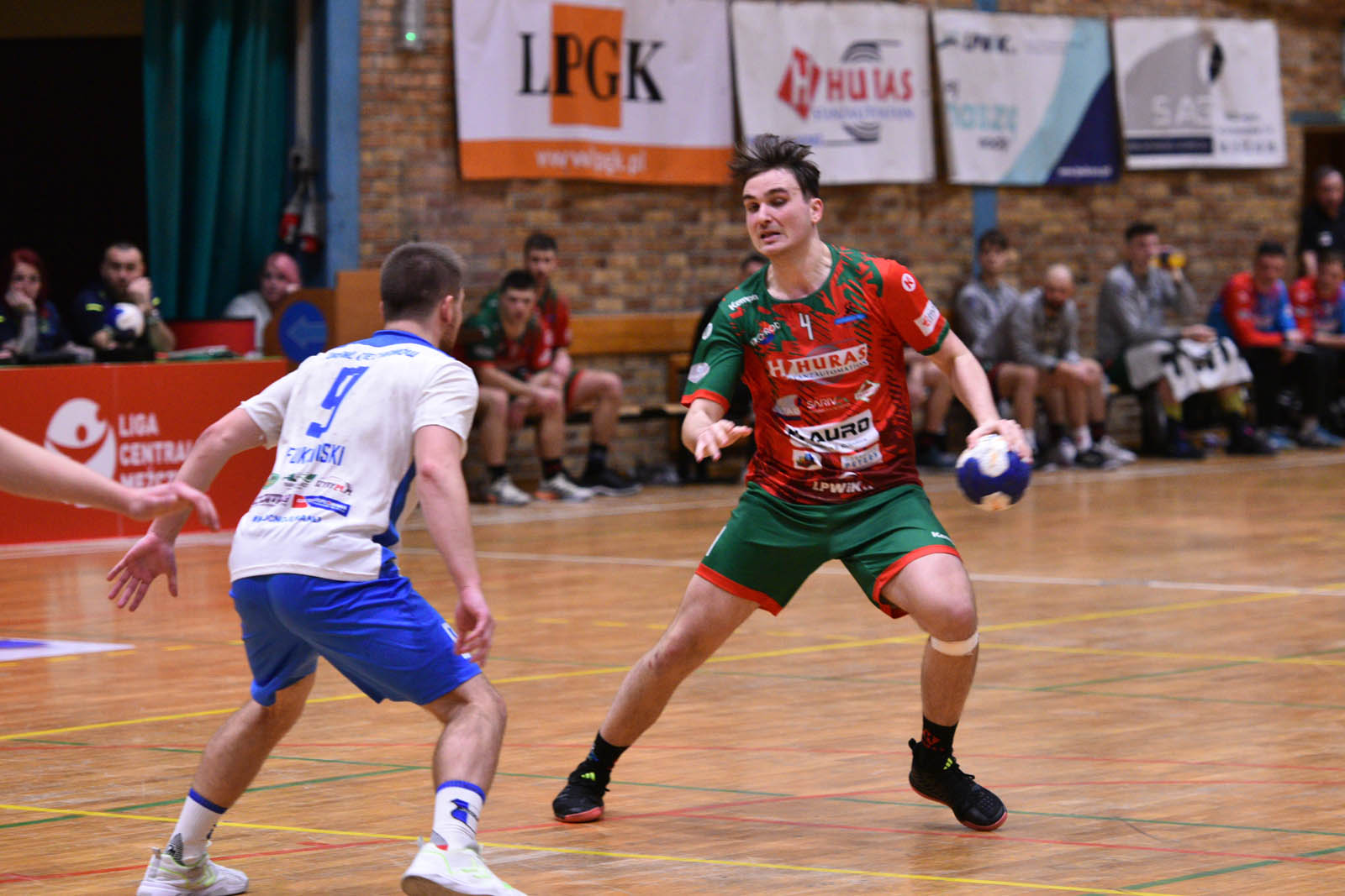 Siódemka Miedź Huras Legnica lepsza o jedną bramkę