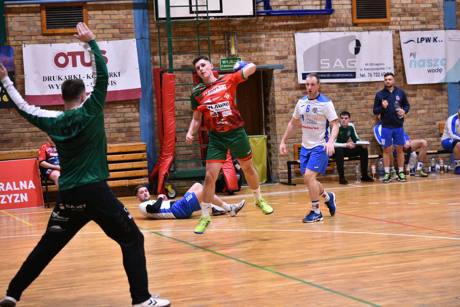 Siódemka Miedź Huras Legnica lepsza o jedną bramkę