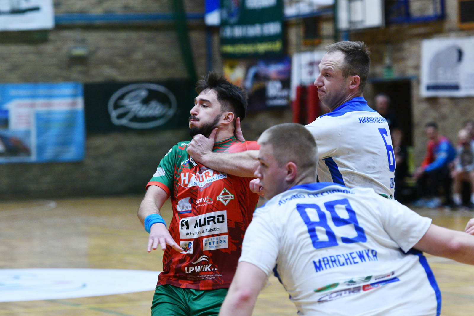 Siódemka Miedź Huras Legnica lepsza o jedną bramkę