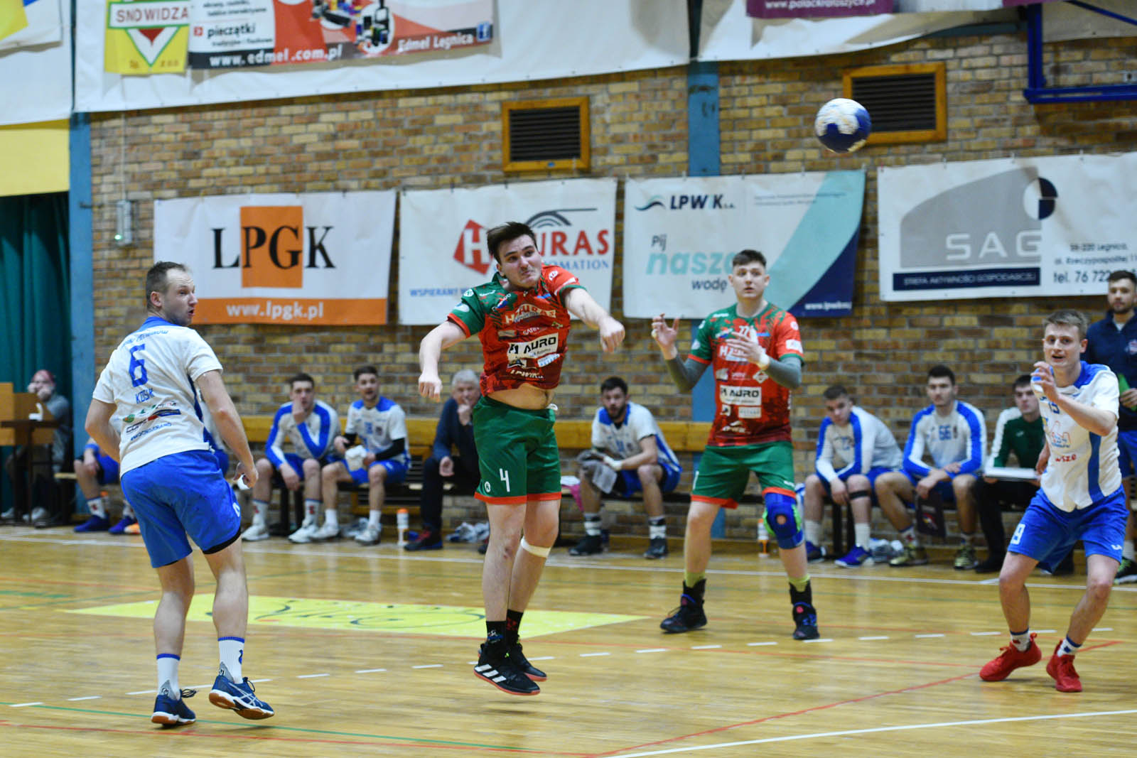 Siódemka Miedź Huras Legnica lepsza o jedną bramkę
