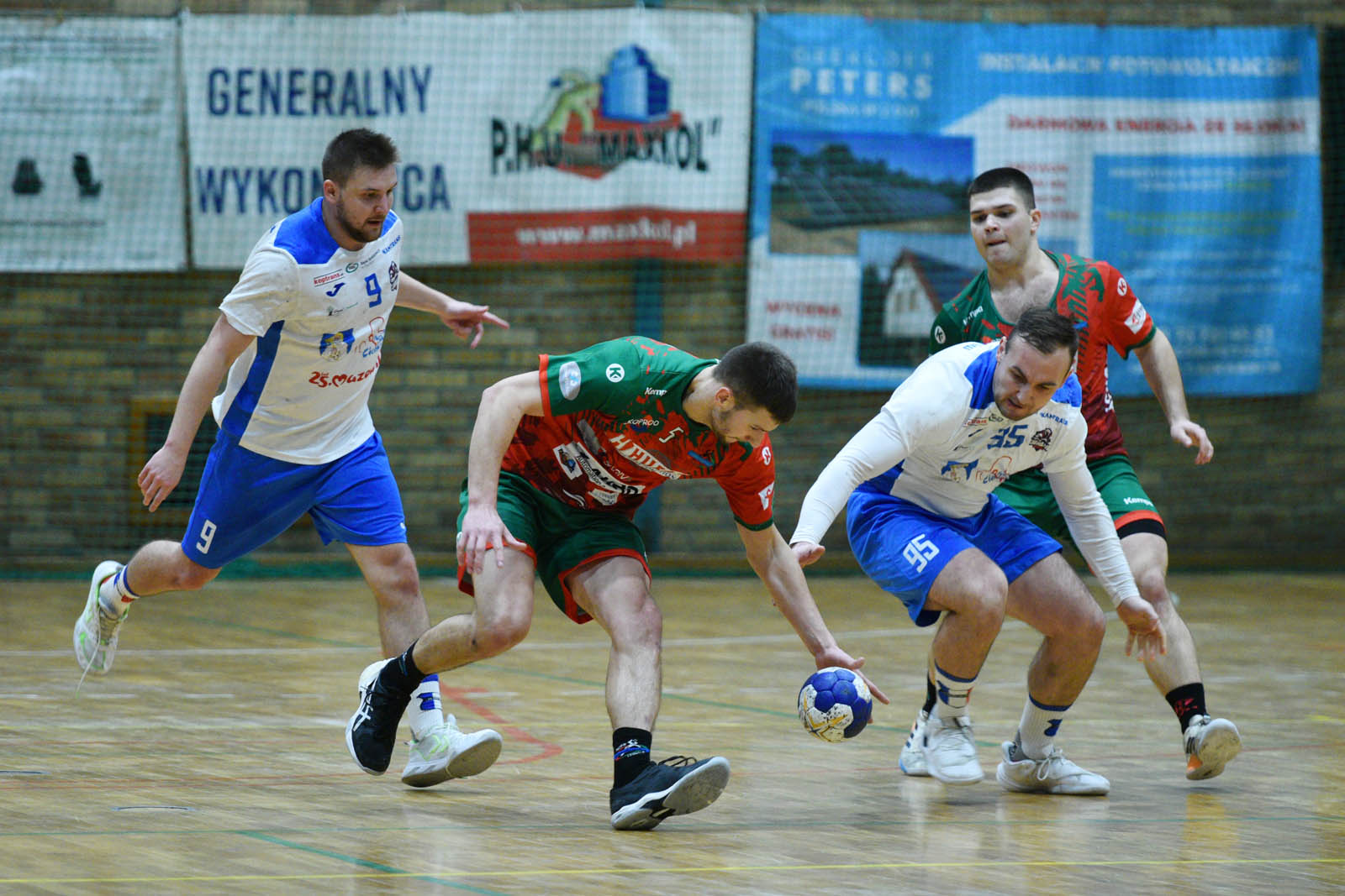 Siódemka Miedź Huras Legnica lepsza o jedną bramkę
