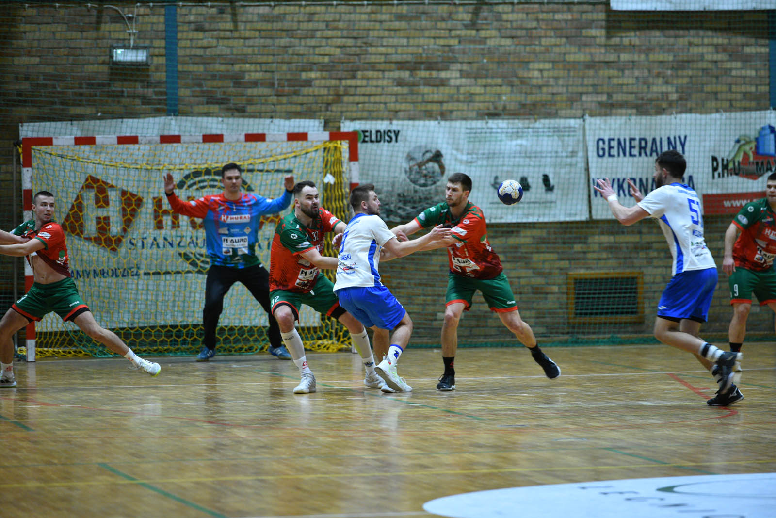 Siódemka Miedź Huras Legnica lepsza o jedną bramkę