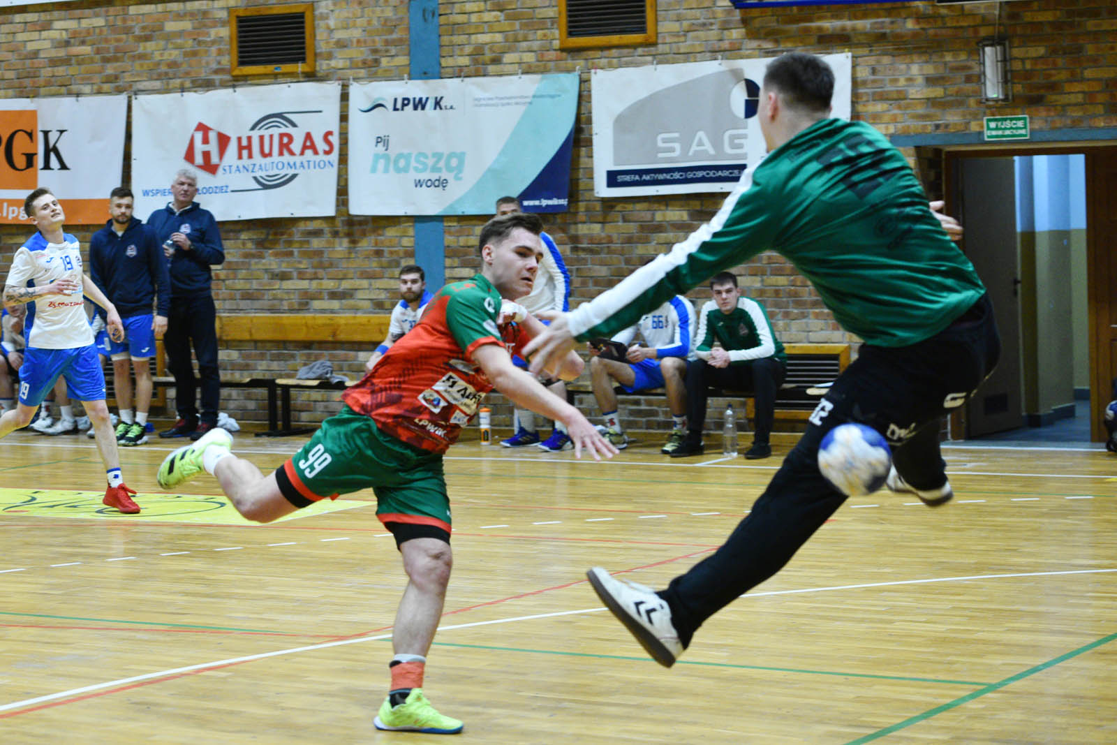 Siódemka Miedź Huras Legnica lepsza o jedną bramkę