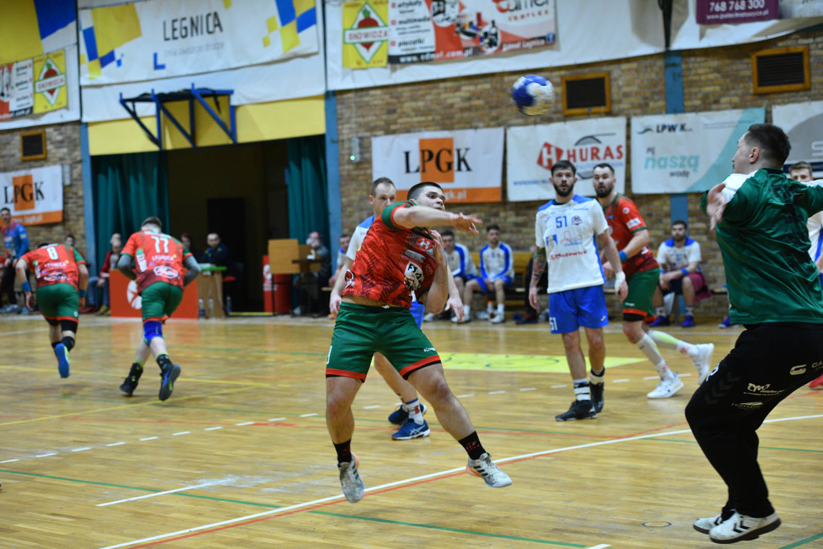 Siódemka Miedź Huras Legnica lepsza o jedną bramkę