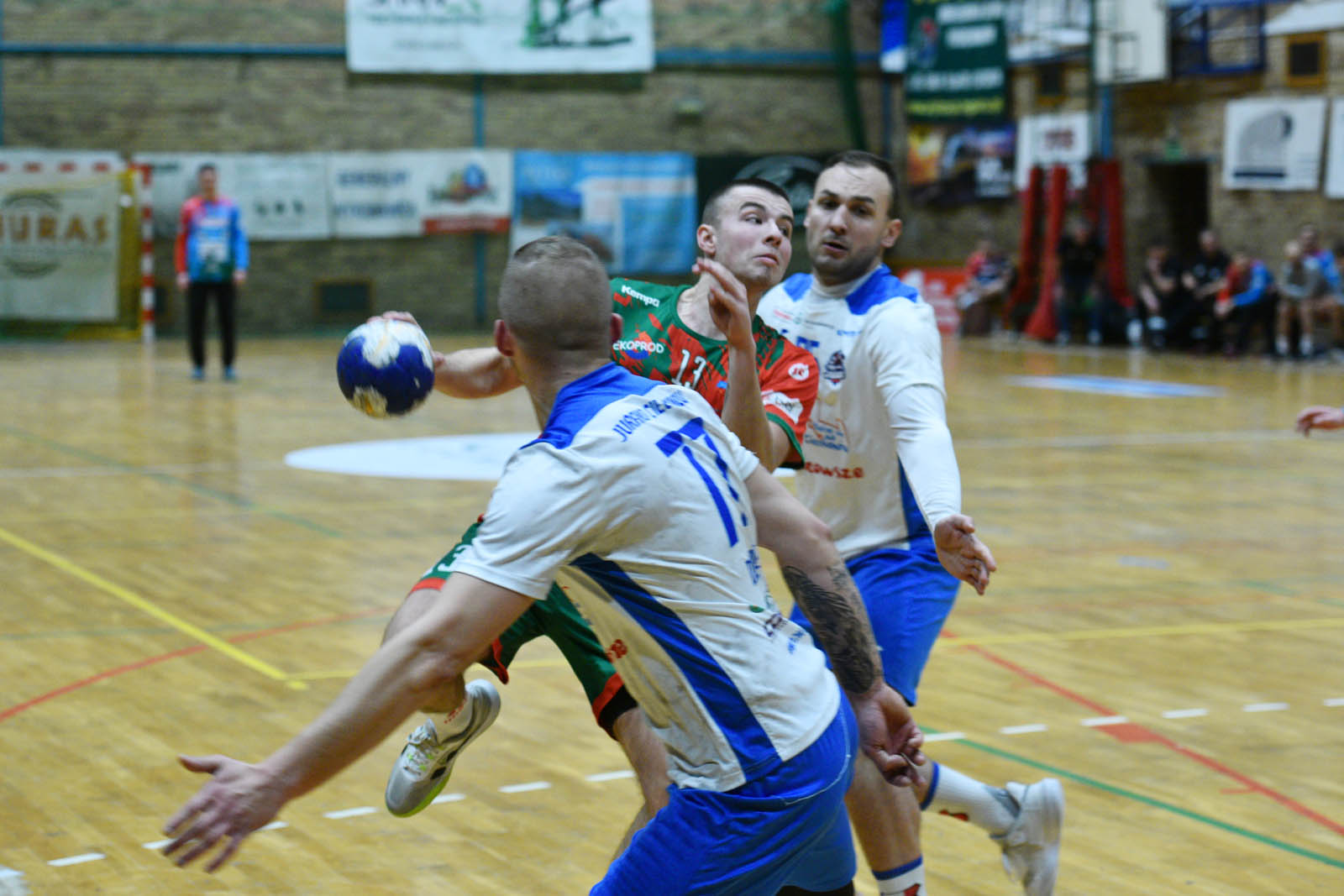 Siódemka Miedź Huras Legnica lepsza o jedną bramkę