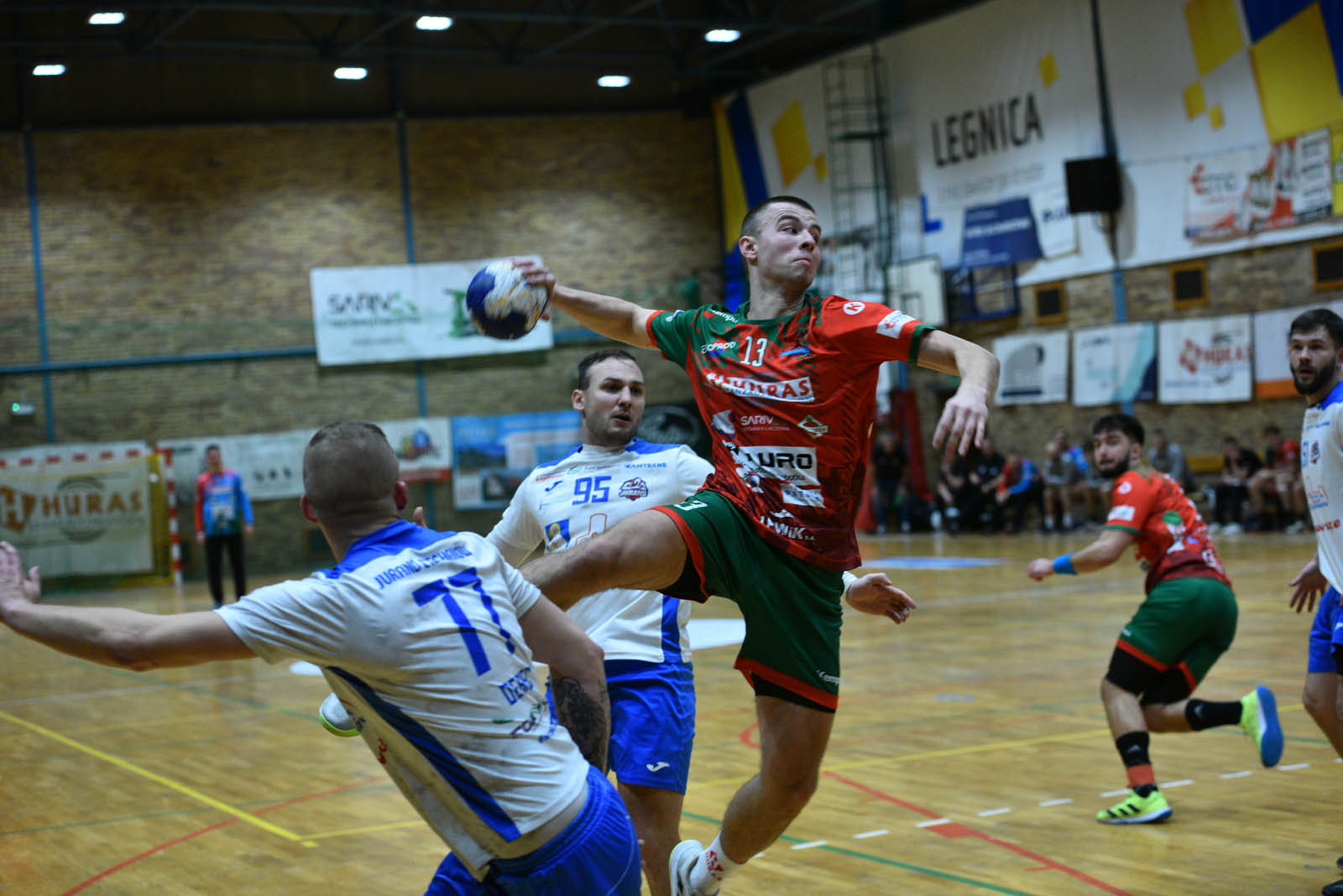 Siódemka Miedź Huras Legnica lepsza o jedną bramkę