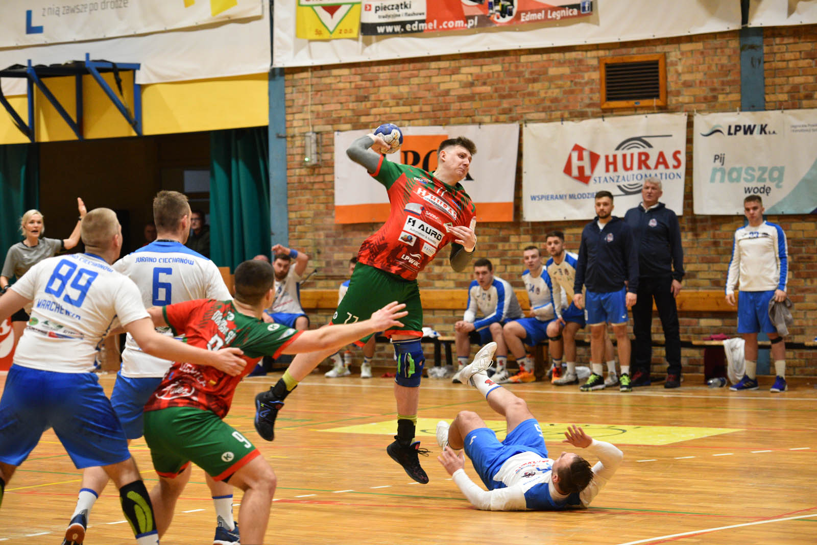 Siódemka Miedź Huras Legnica lepsza o jedną bramkę