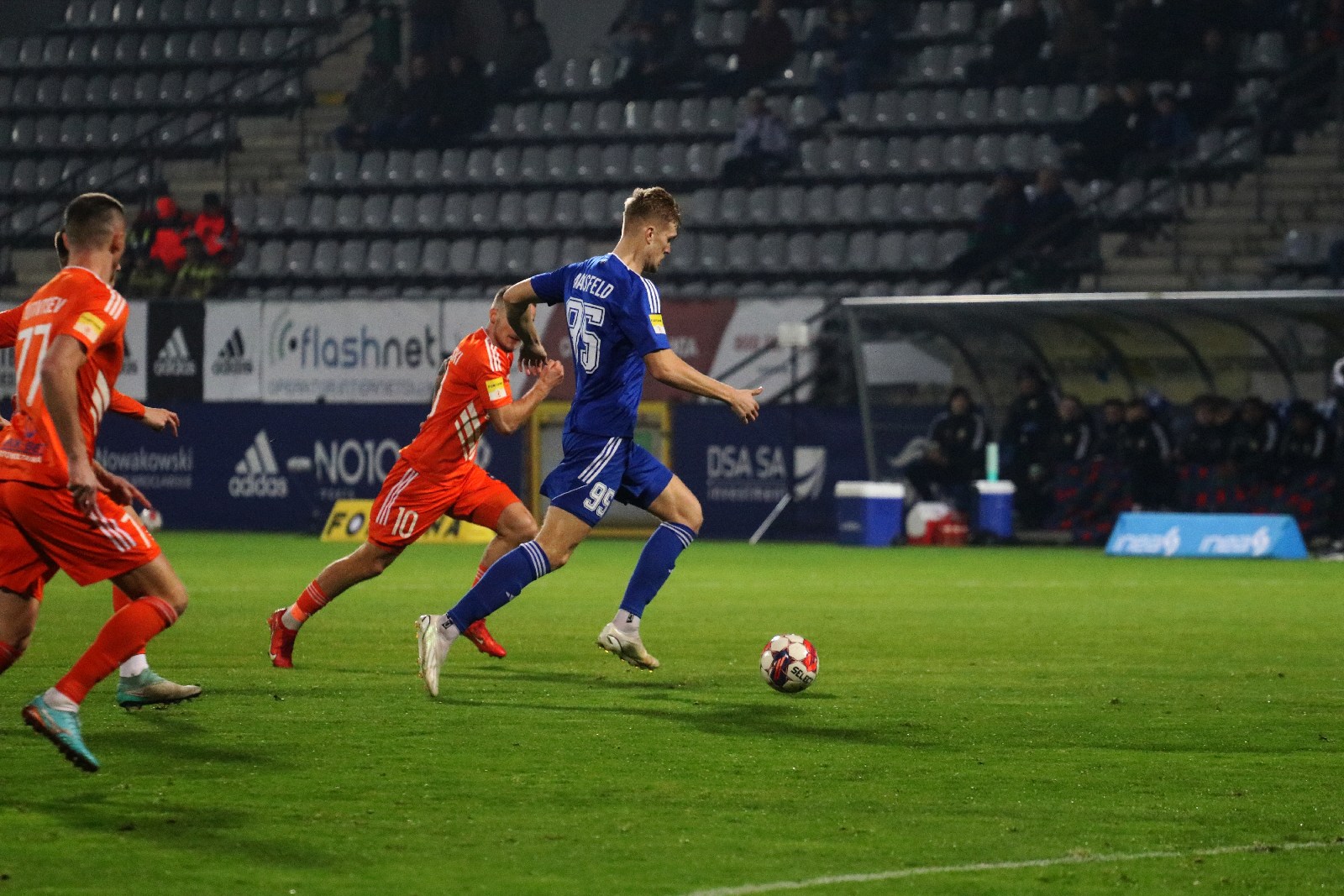 Tylko remis Miedzi Legnica w wygranym meczu