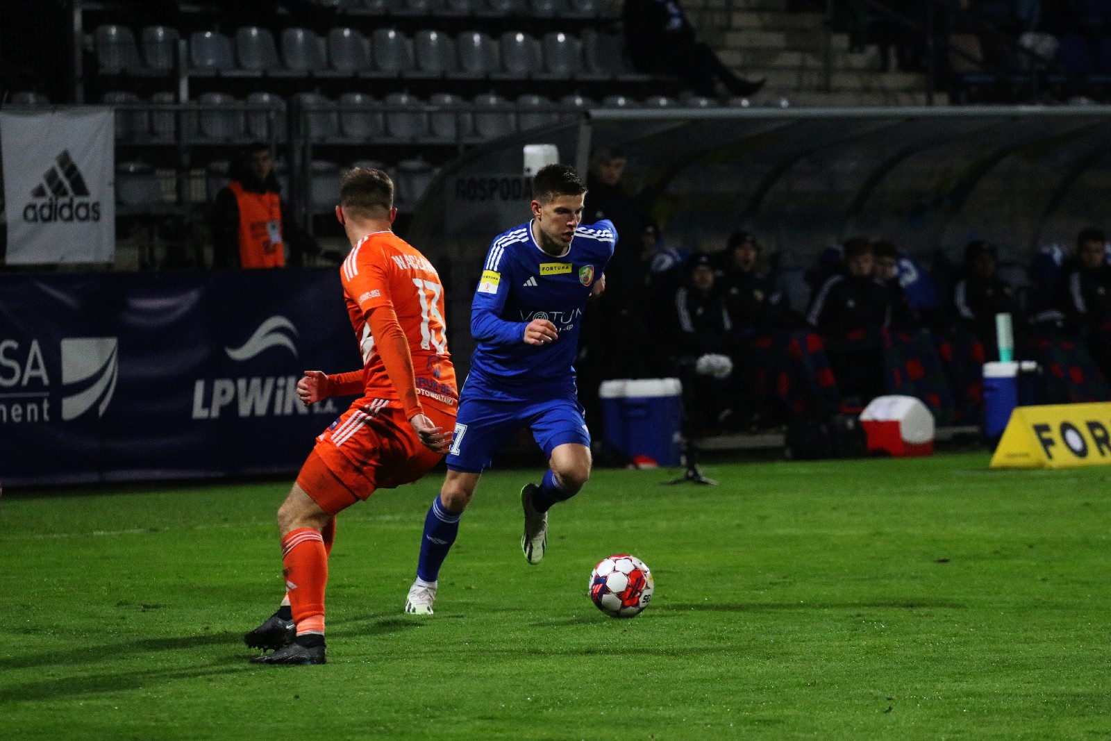 Tylko remis Miedzi Legnica w wygranym meczu