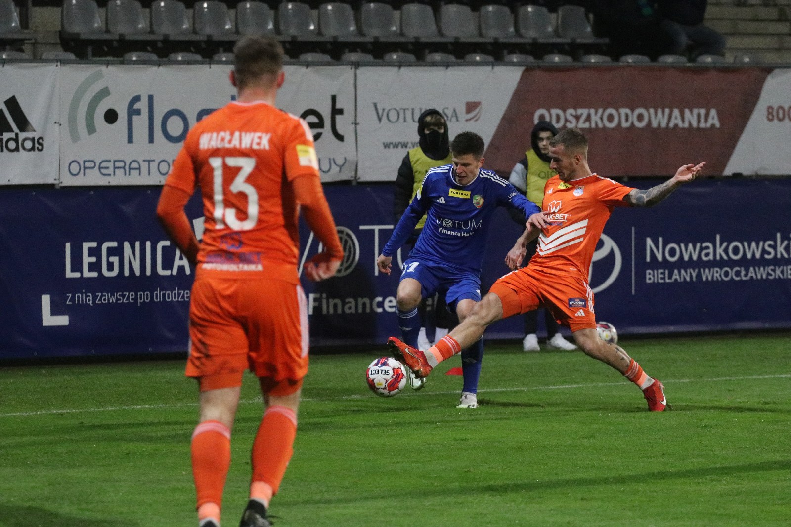 Tylko remis Miedzi Legnica w wygranym meczu