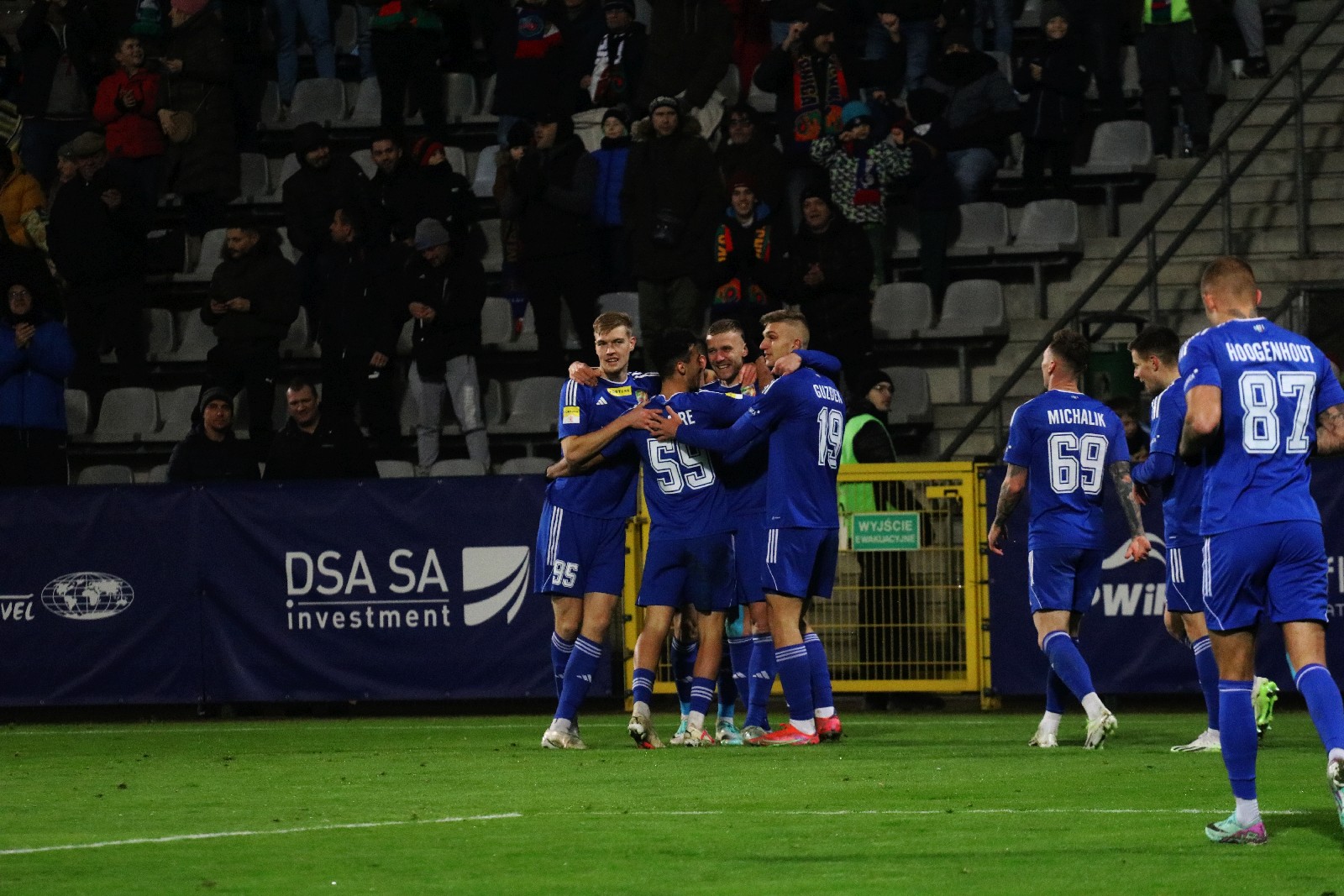 Tylko remis Miedzi Legnica w wygranym meczu