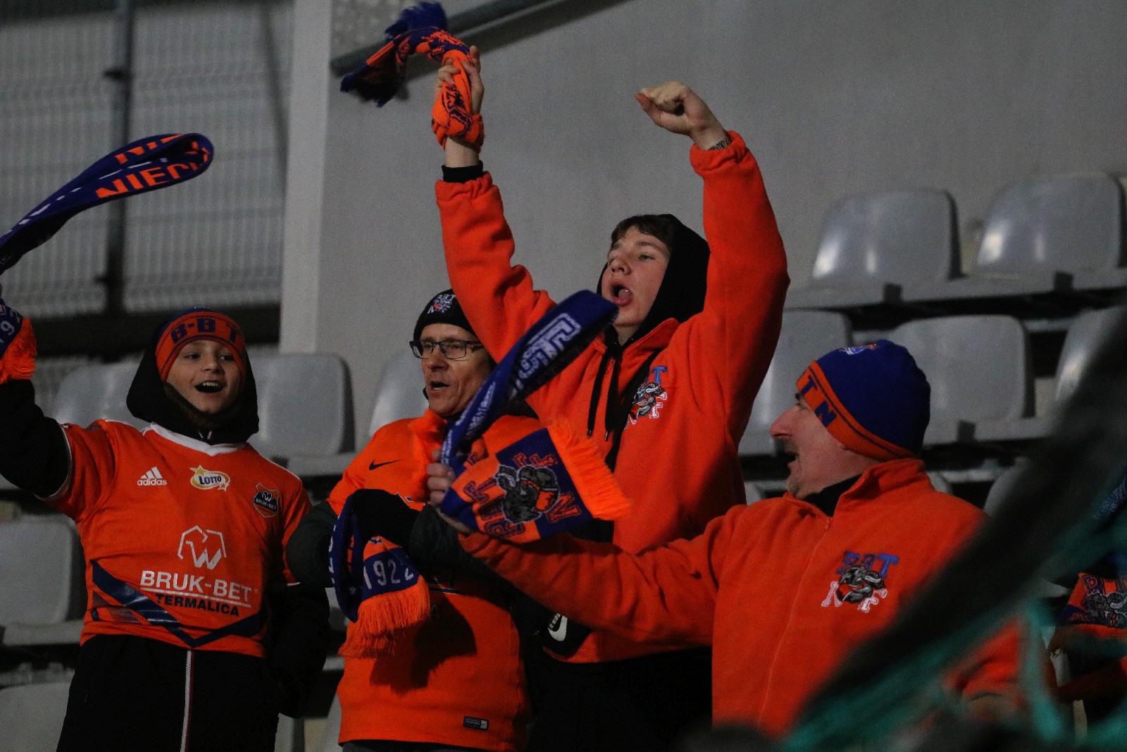 Tylko remis Miedzi Legnica w wygranym meczu
