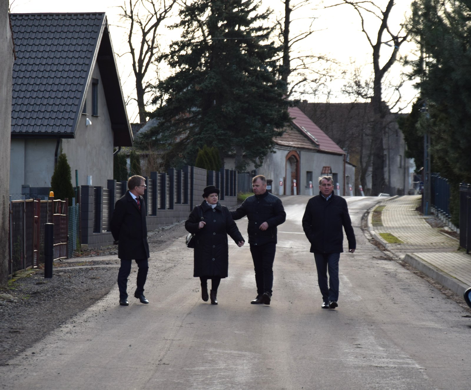 Zmodernizowana droga w Janowicach już oddana do użytku
