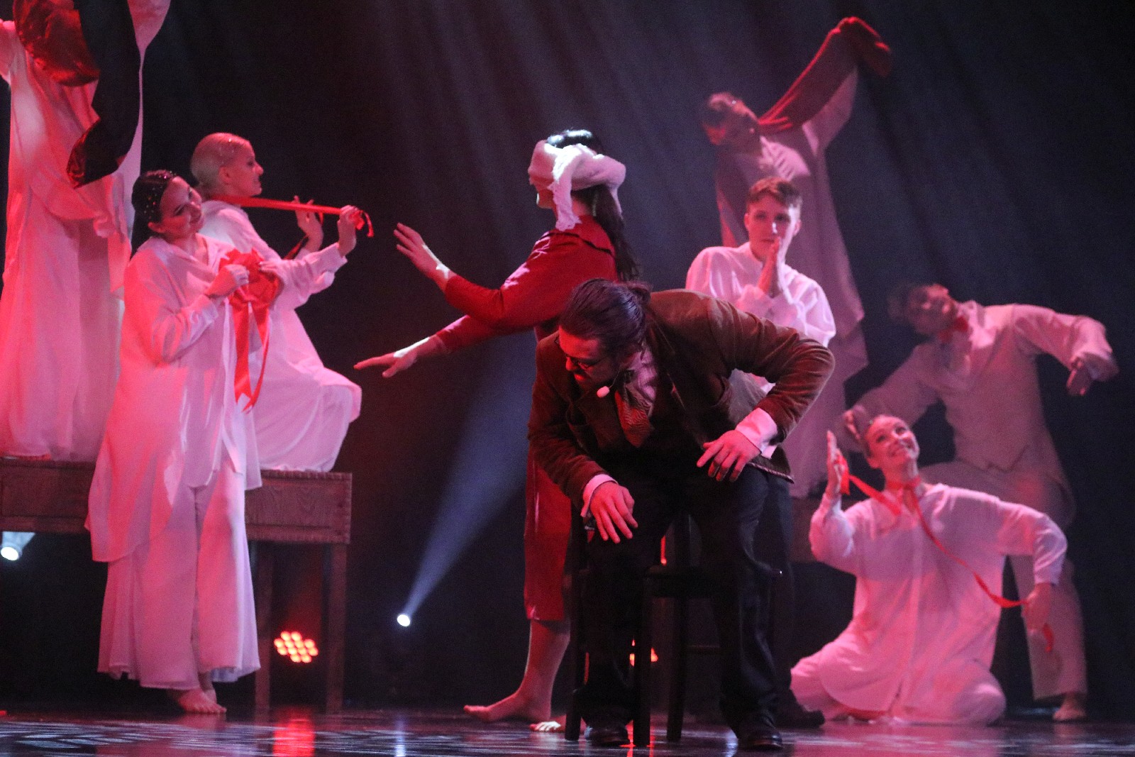 Niezwykła „Opowieść Wigilijna” Teatru „Avatar”
