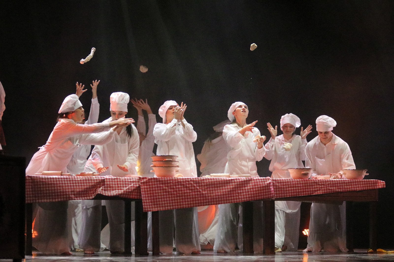 Niezwykła „Opowieść Wigilijna” Teatru „Avatar”