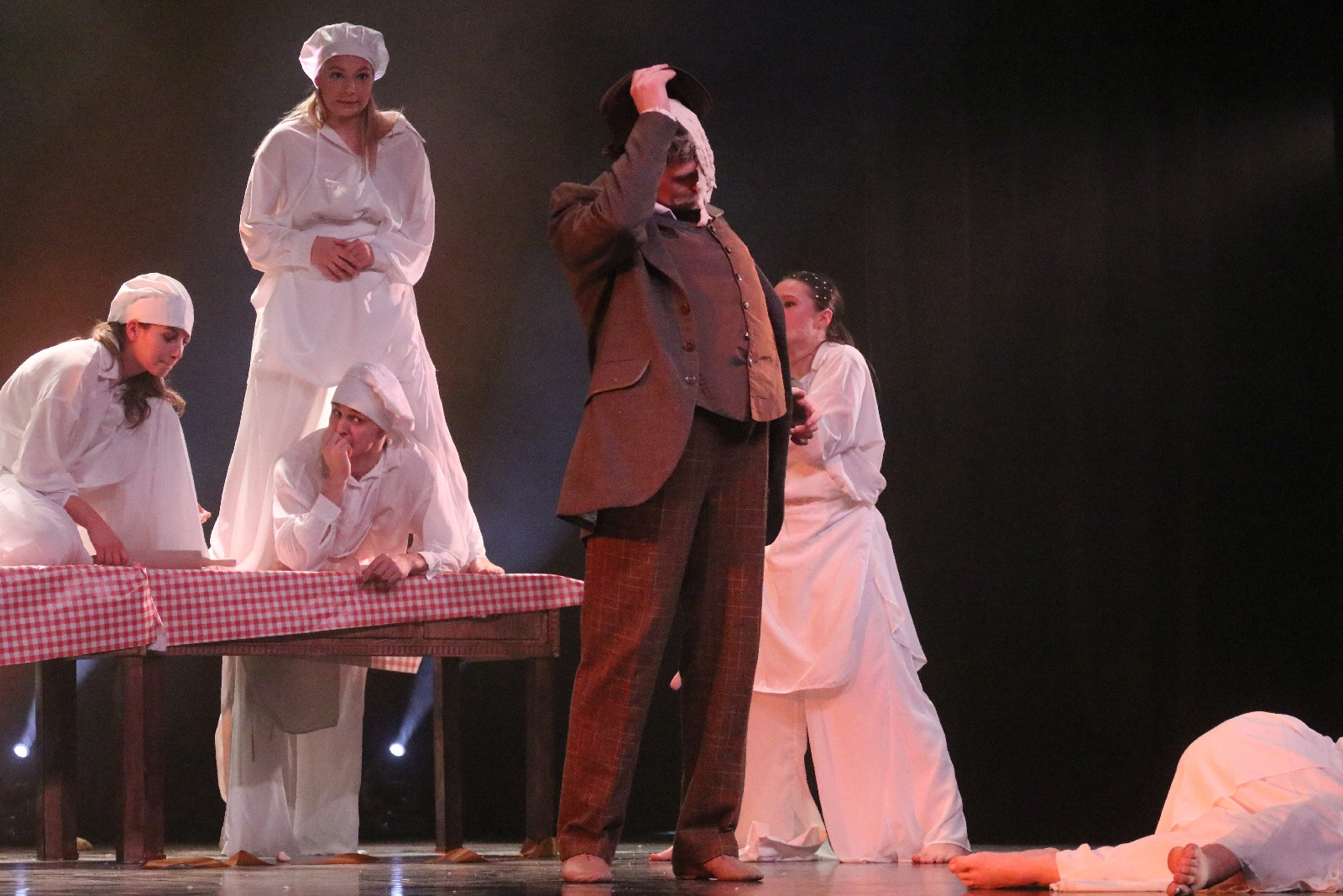 Niezwykła „Opowieść Wigilijna” Teatru „Avatar”